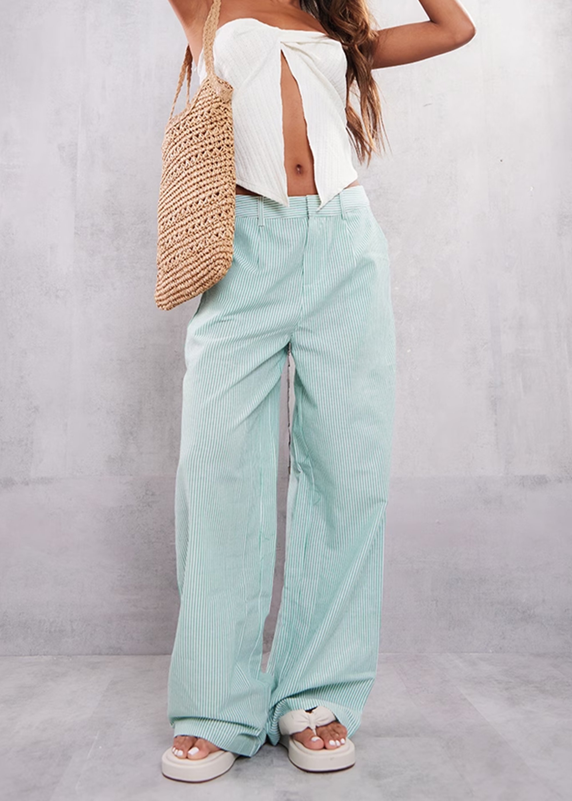 Grüne Nadelstreifen-Hose im Leinen-Look