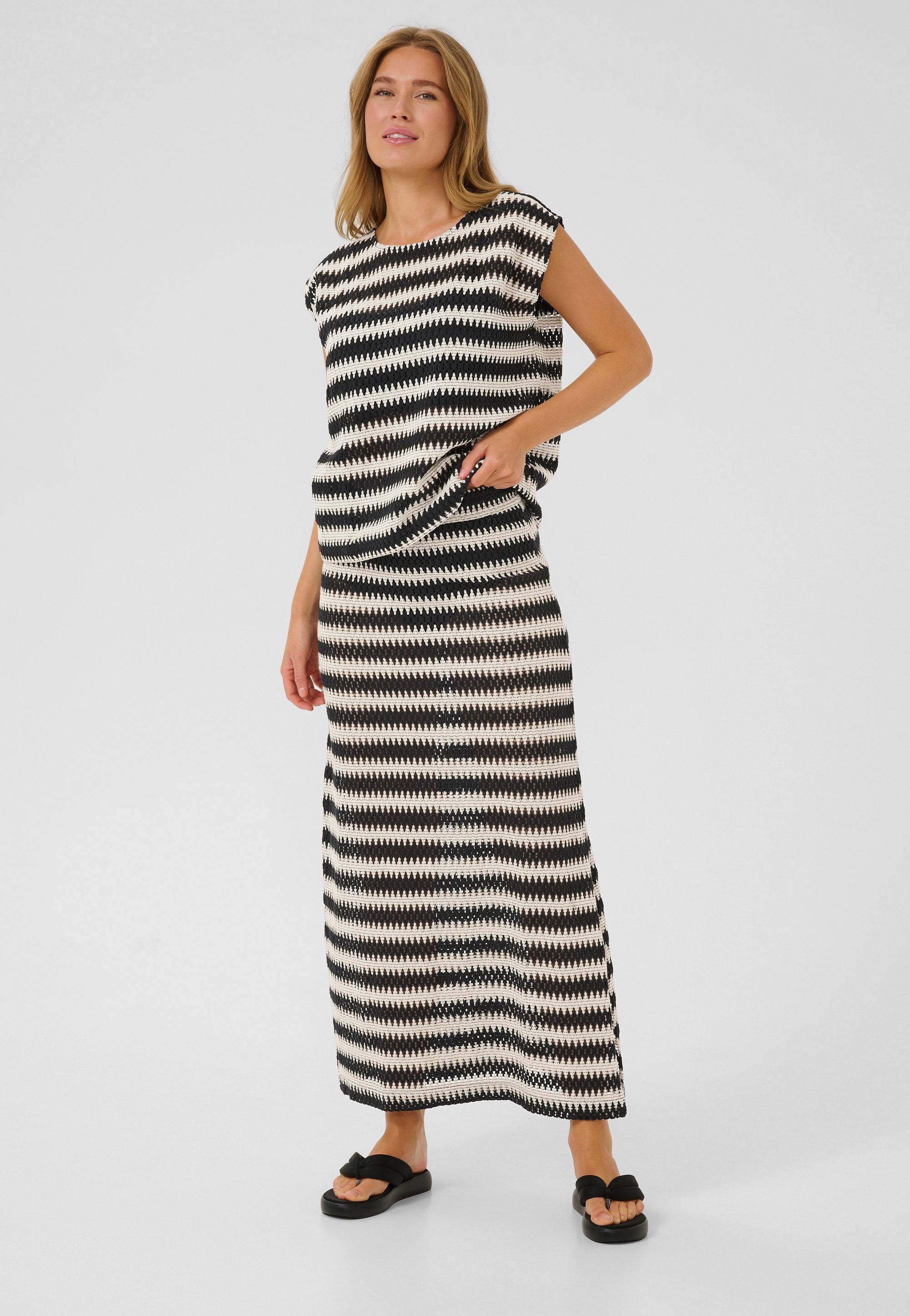 Kurzarm-Bluse Baggy fit Black/broken white lace stripe black white