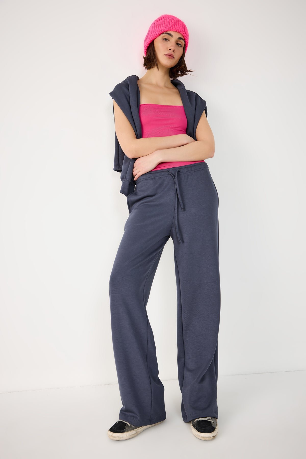 Locker geschnittene Hose mit Kordelzug in der Taille