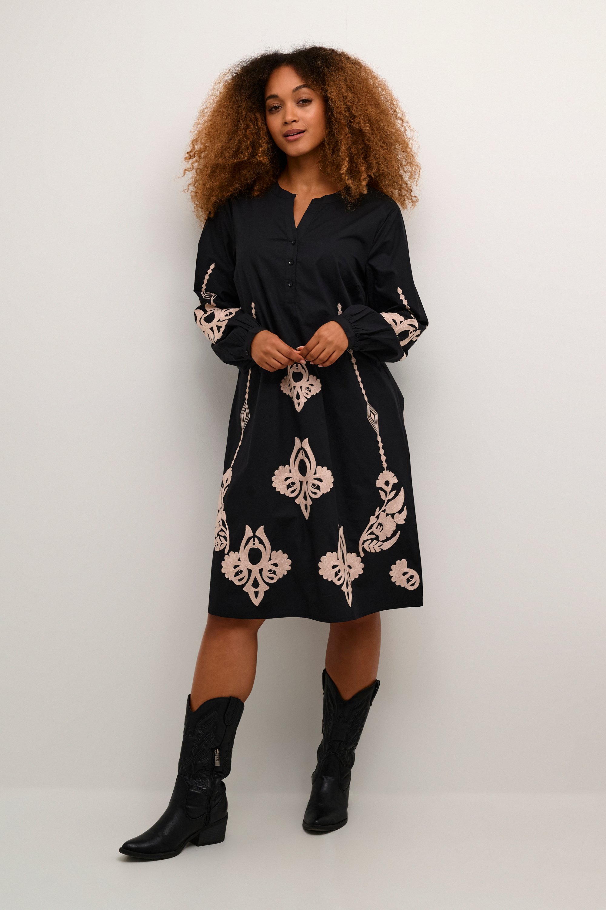 Thumbnail - Kleid CRIpilo Loose fit black offwhite
