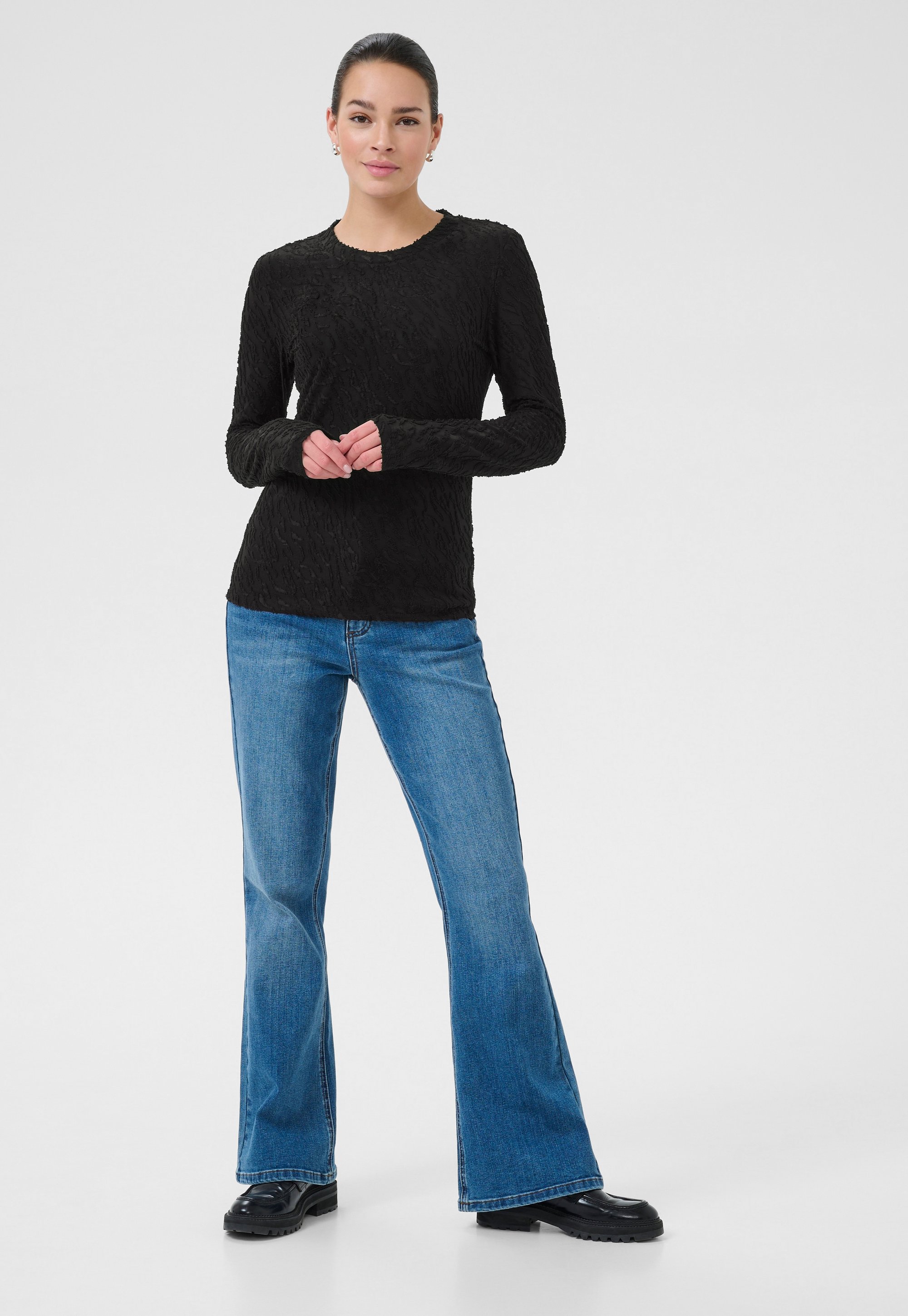 T-shirt KAzeverina Slim fit black