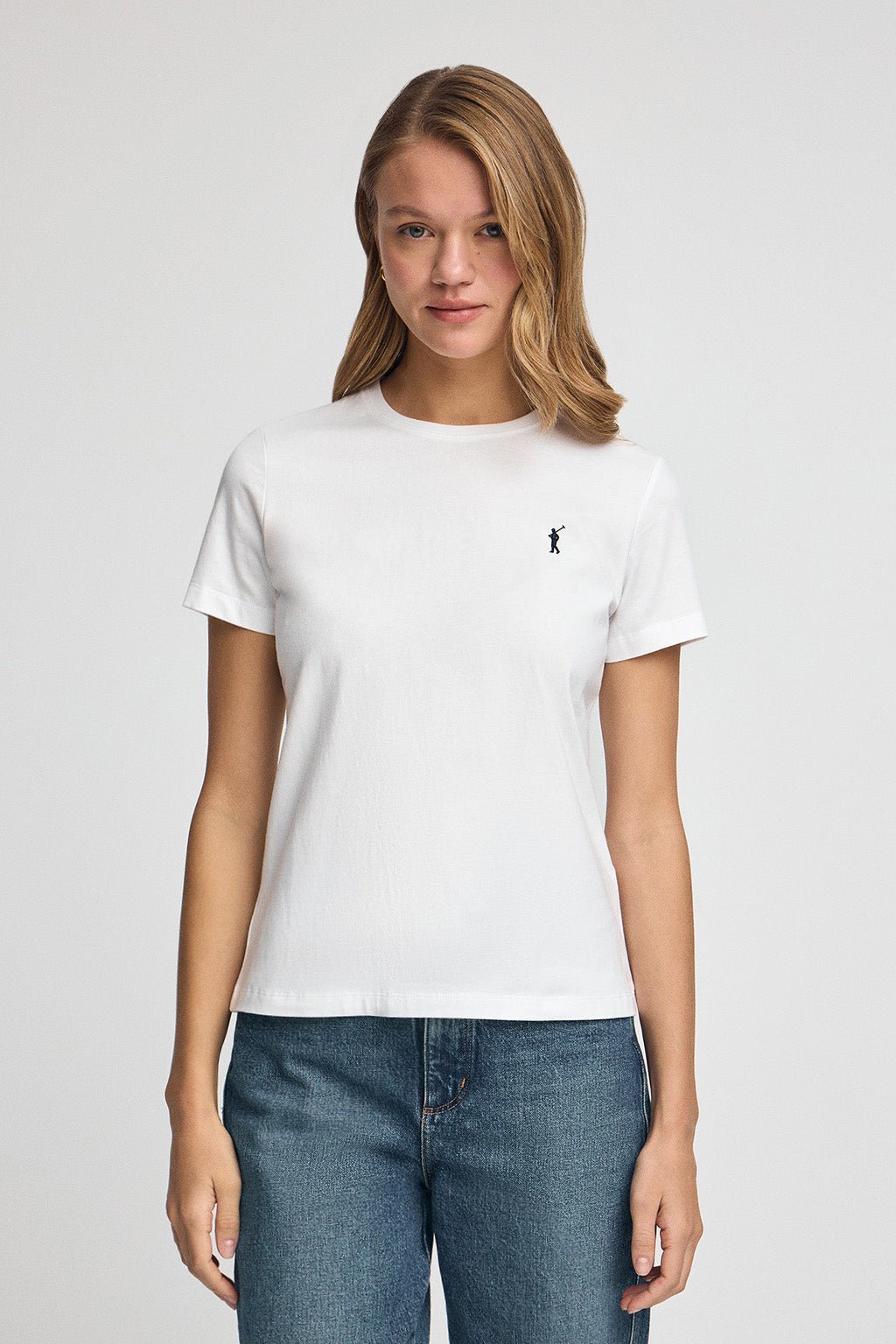 T-Shirt weiß mit kurzen Ärmeln und gesticktem Rigby Go-Logo