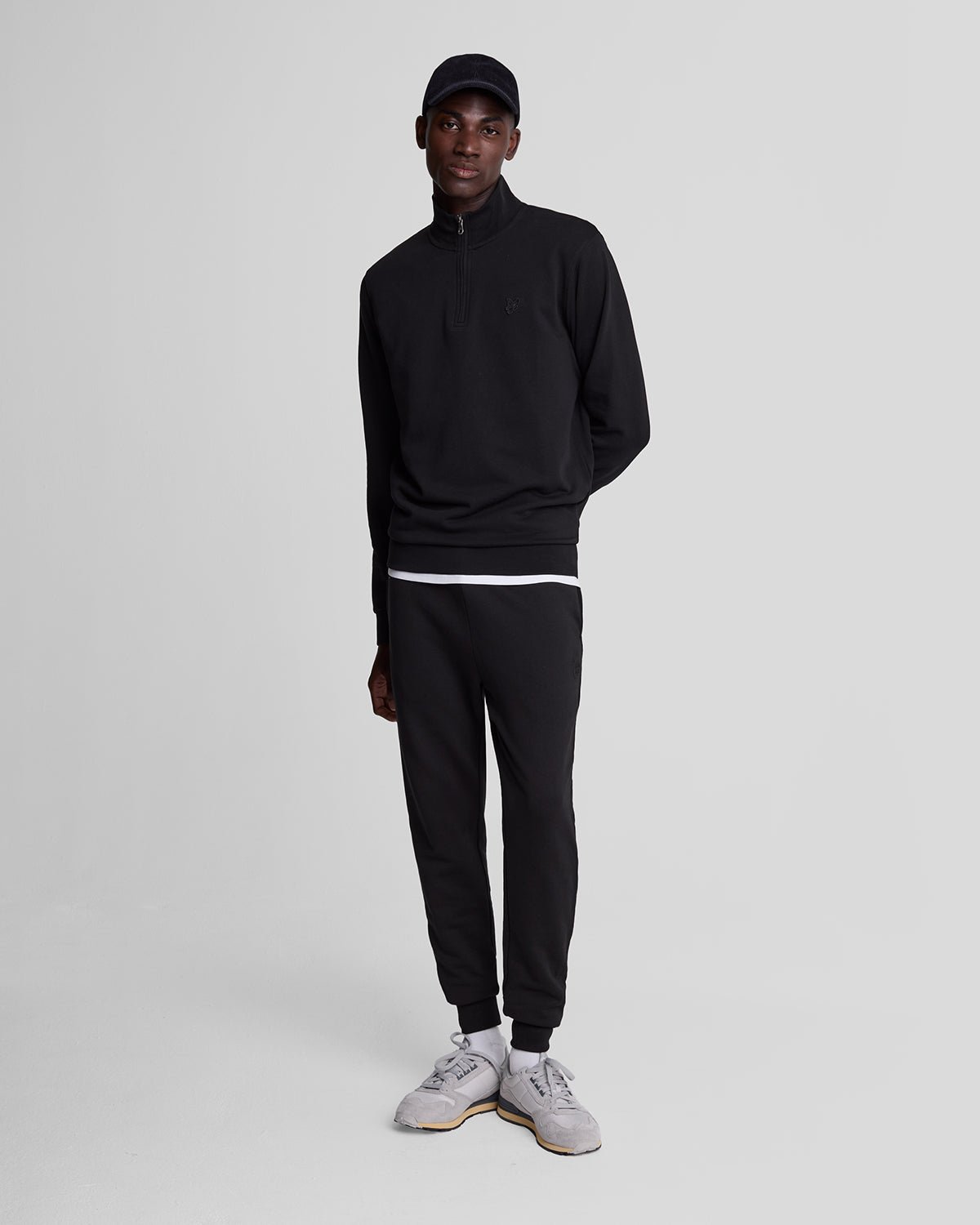 Lyle & Scott Tonal Eagle Skinny Jogginghose – Tiefschwarz