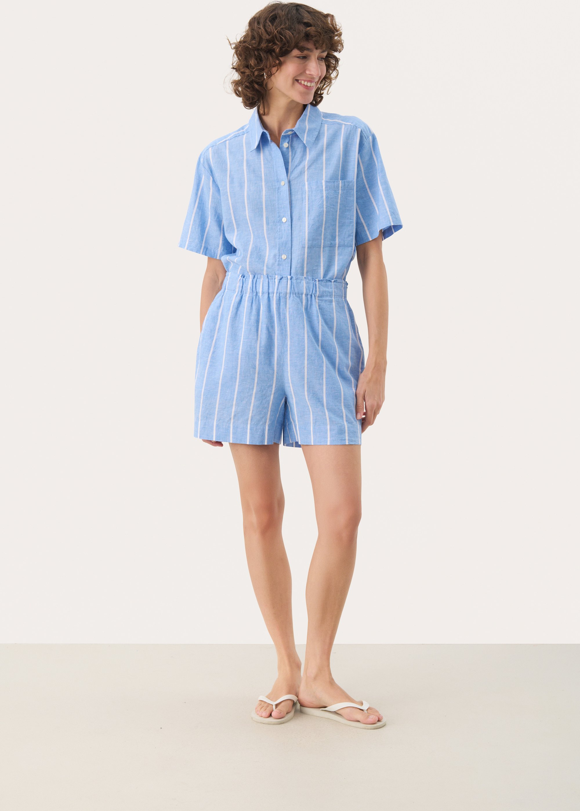 Thumbnail - Shorts Easy fit Marina Blue and White Stripe blue white