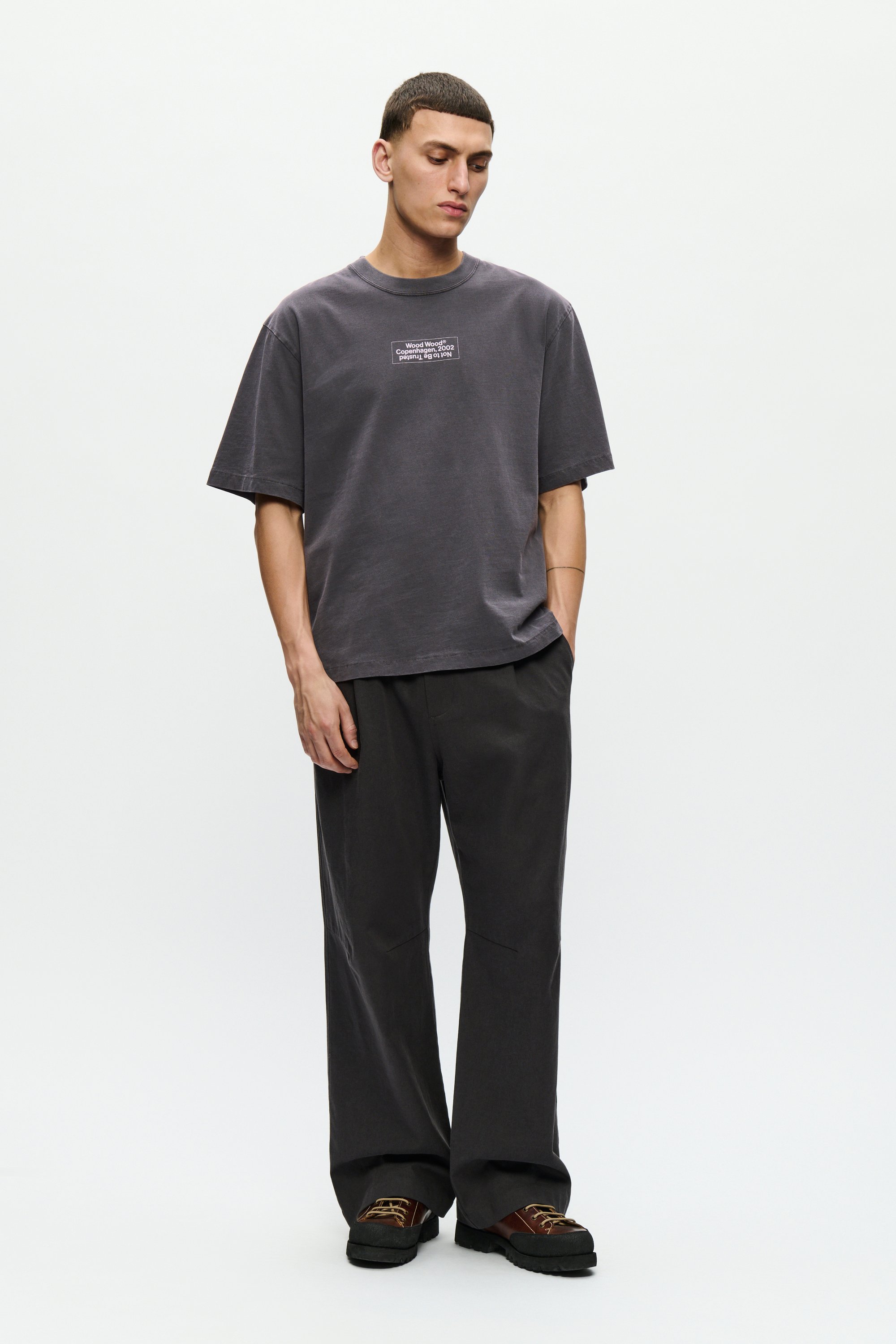 T-shirt WWGary Lockere Passform black