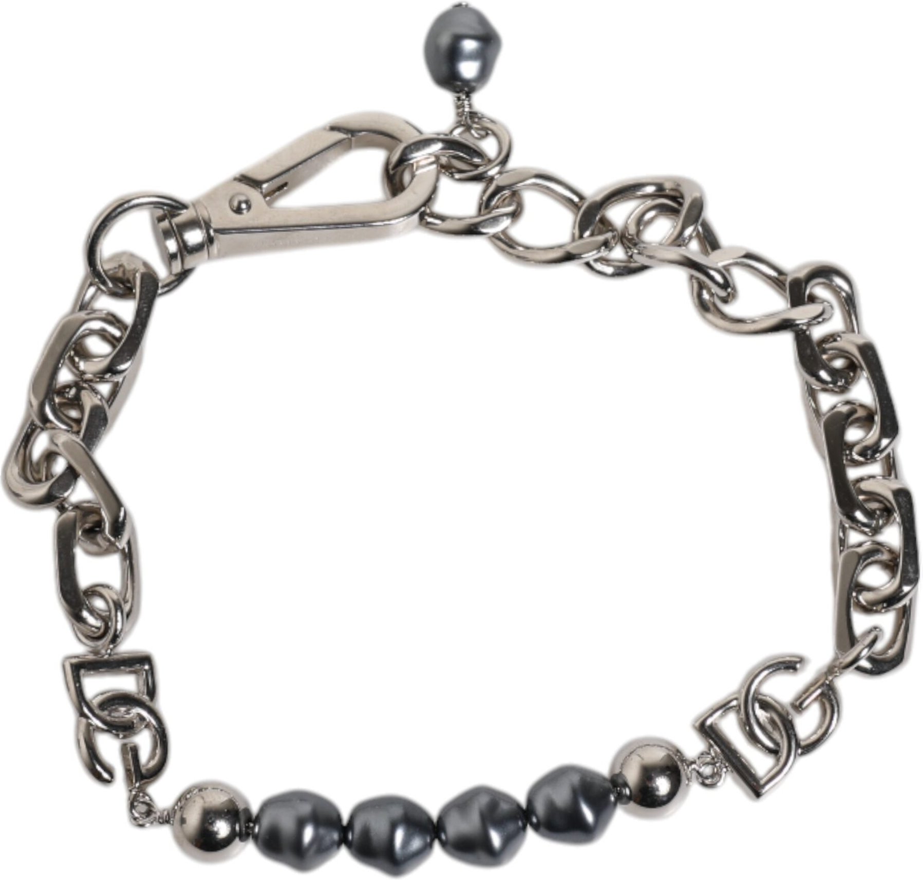Armband mit grauen Perlen und Silberfarbener Kette mit Karabinerhaken-Logo
