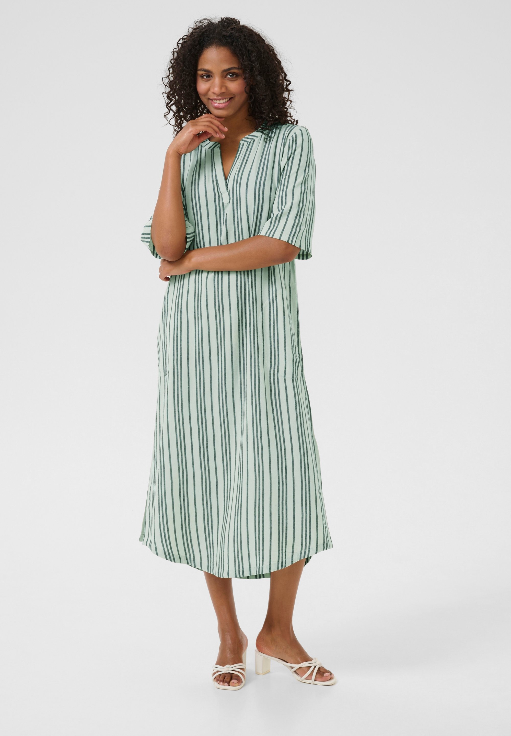 Kleid Relaxed fit multicolour