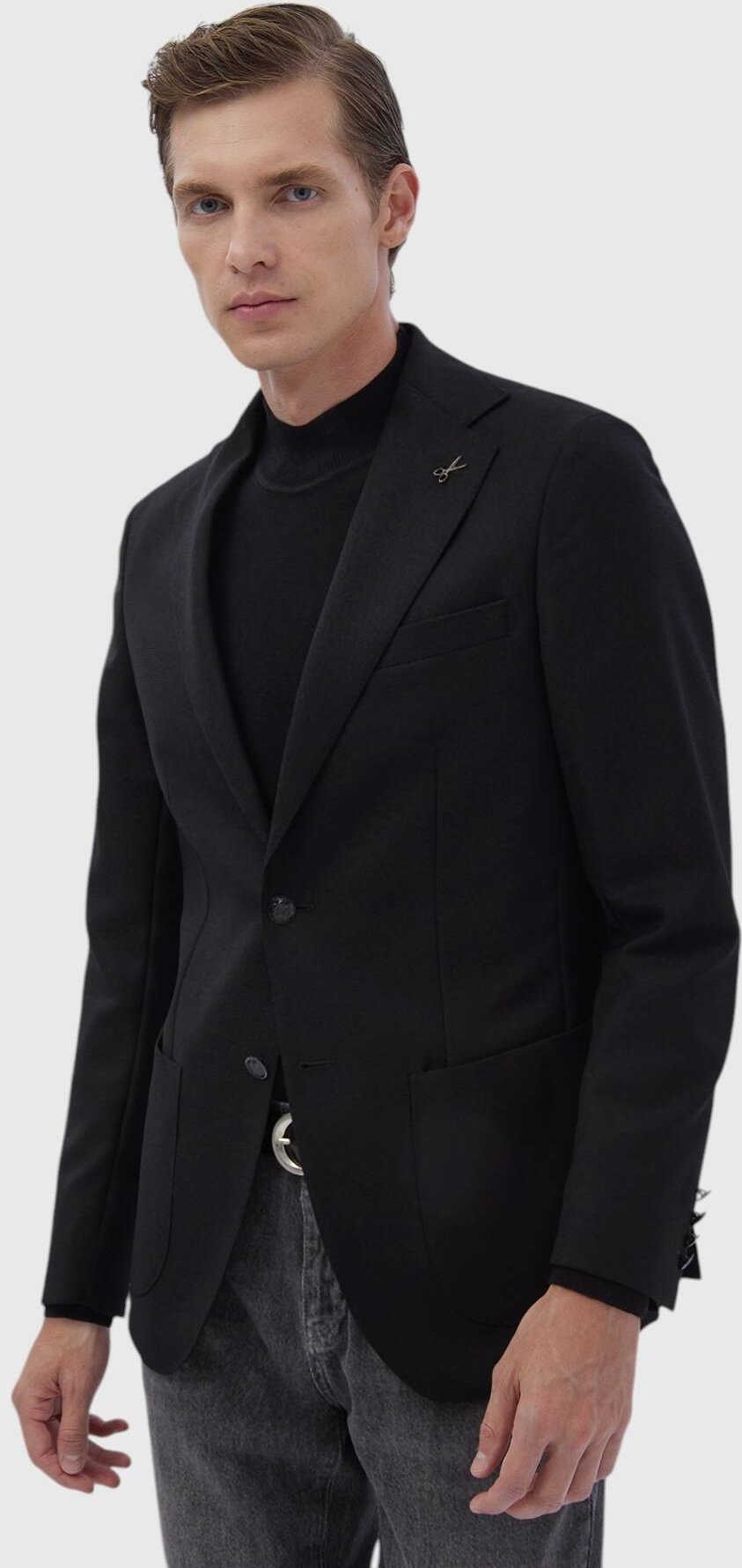 Schlichte Jacke aus 100 % Wolle mit bequemer Passform