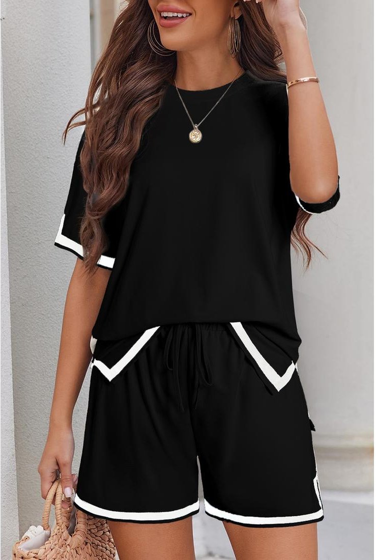 Thumbnail - Schwarz T-Shirt und Shorts Set mit Kontrastbesatz