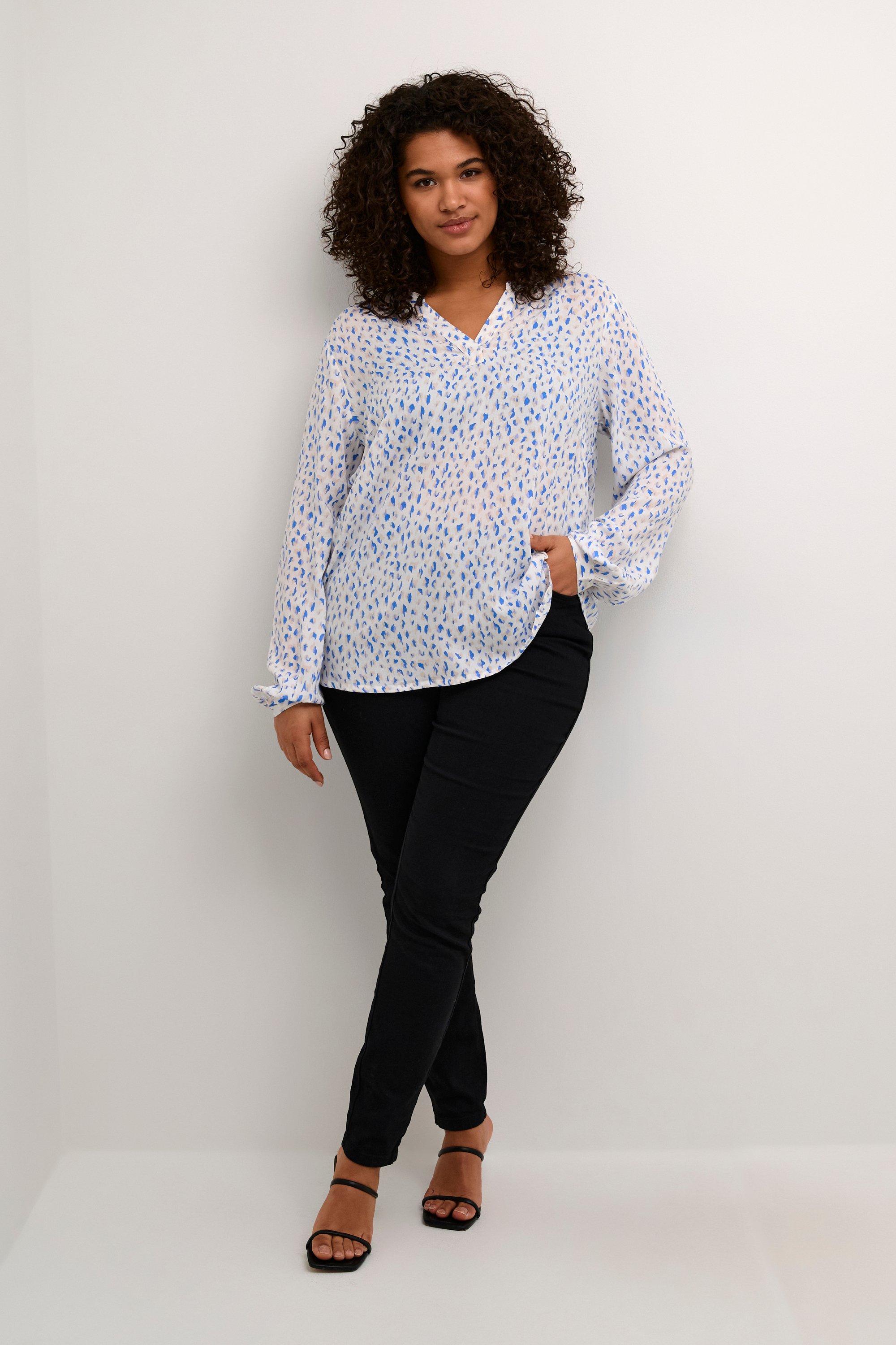 Thumbnail - Langarm-Bluse Regular fit Bluecolors Graphic Dot blue white
