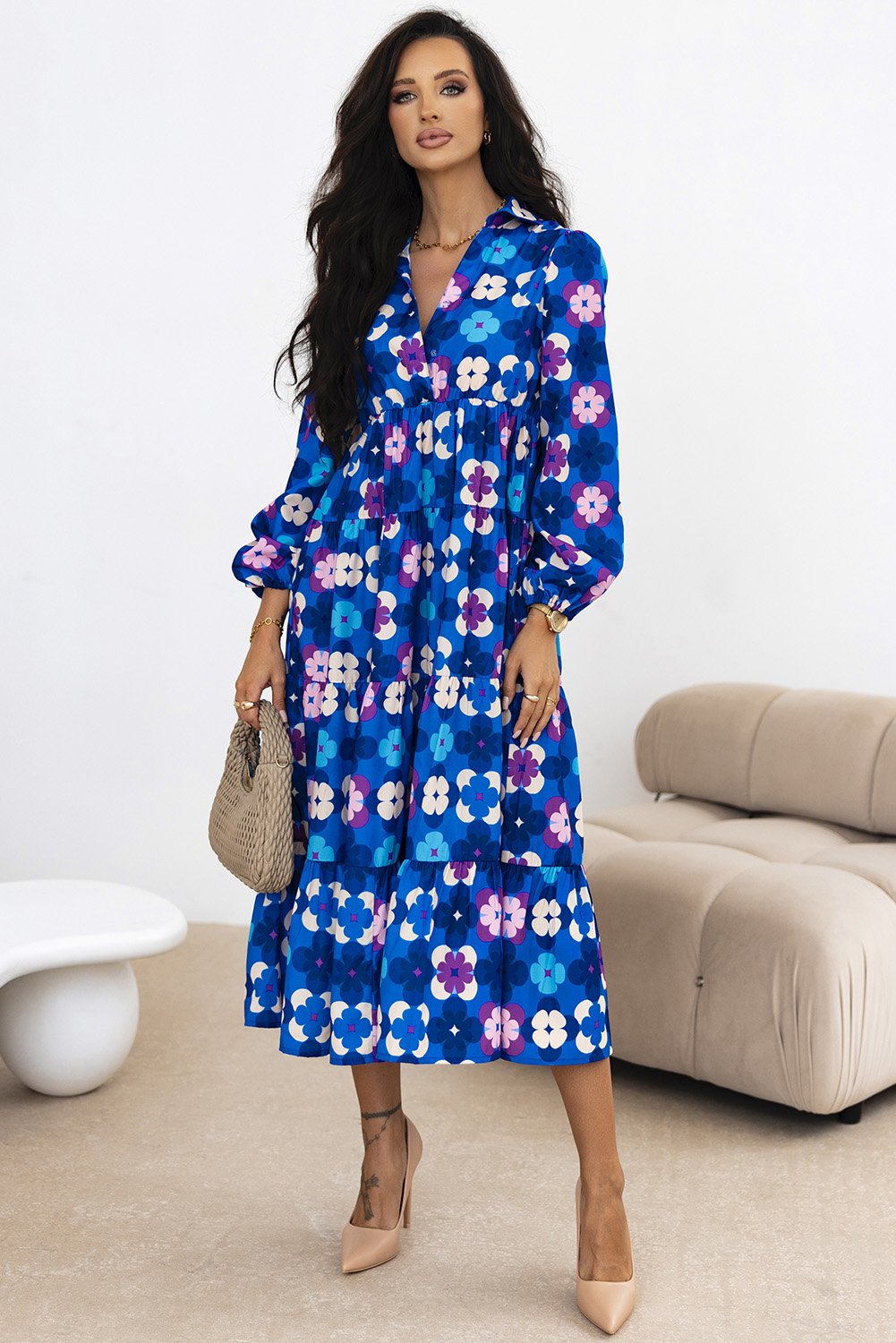 Thumbnail - Blaues florales Bauernärmels Tiered Rüschenshirt Midi-Kleid