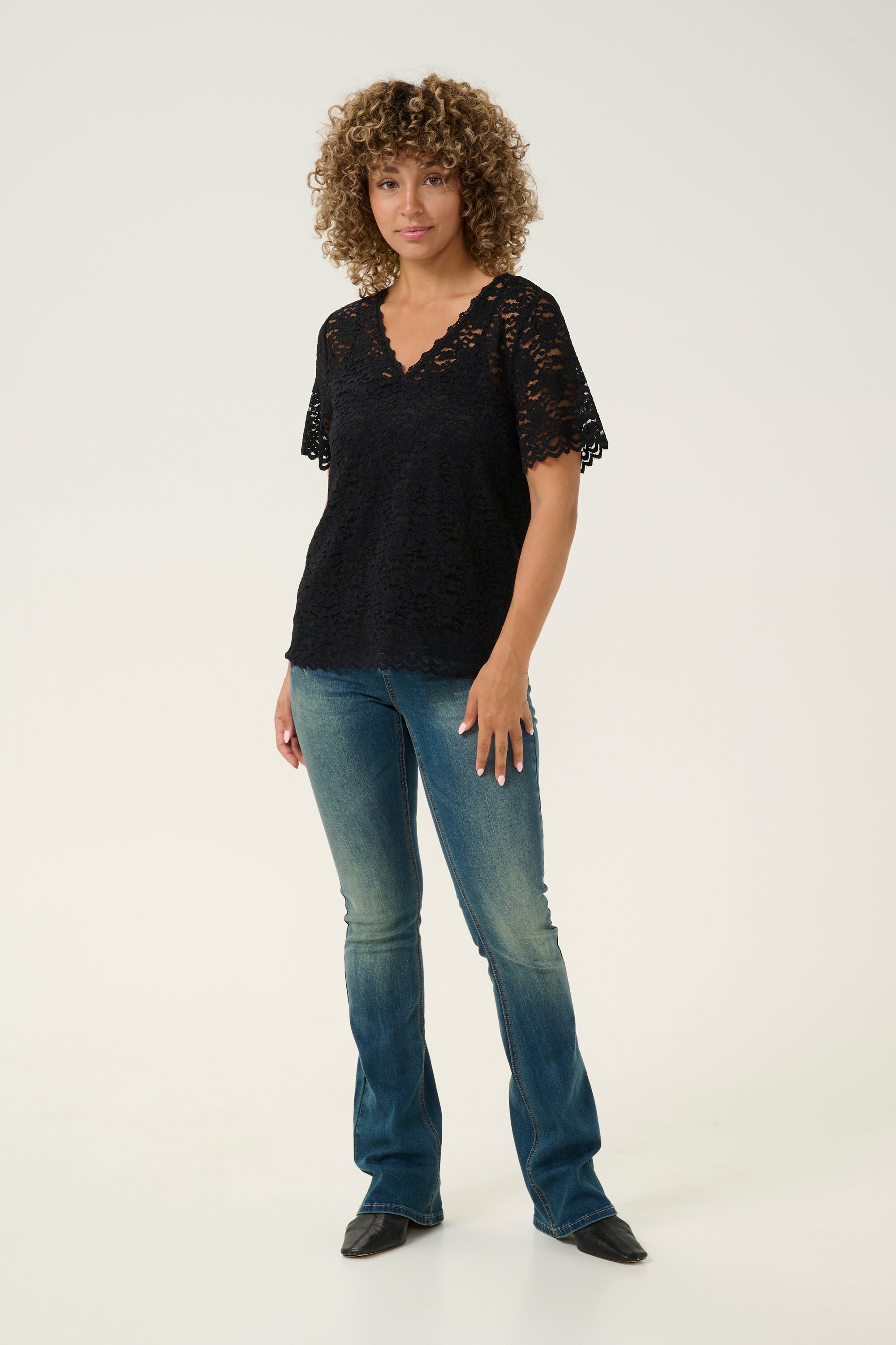 Kurzarm-Bluse Regular fit black