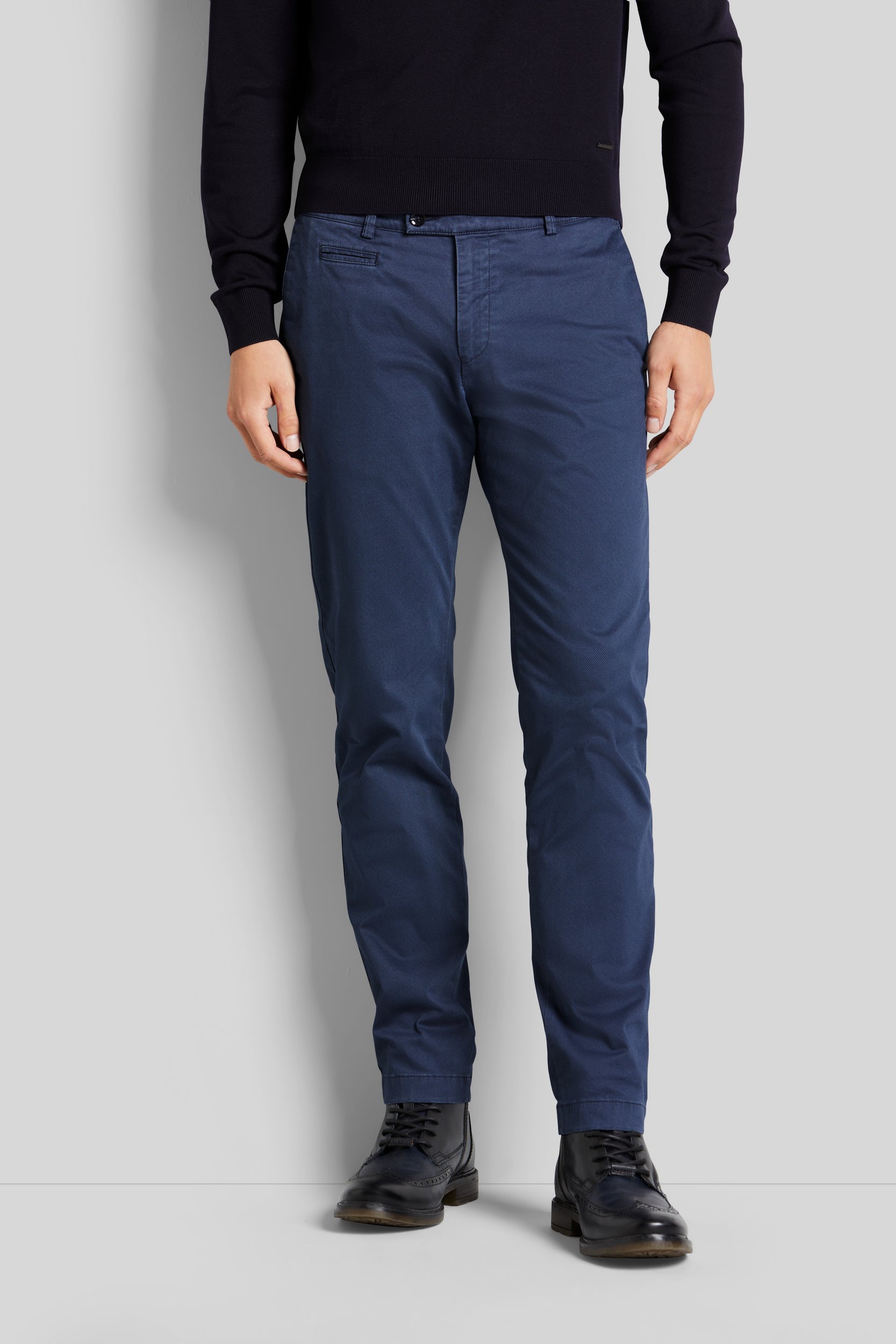 Bugatti Herren Chinohose in leichter Used-Optik