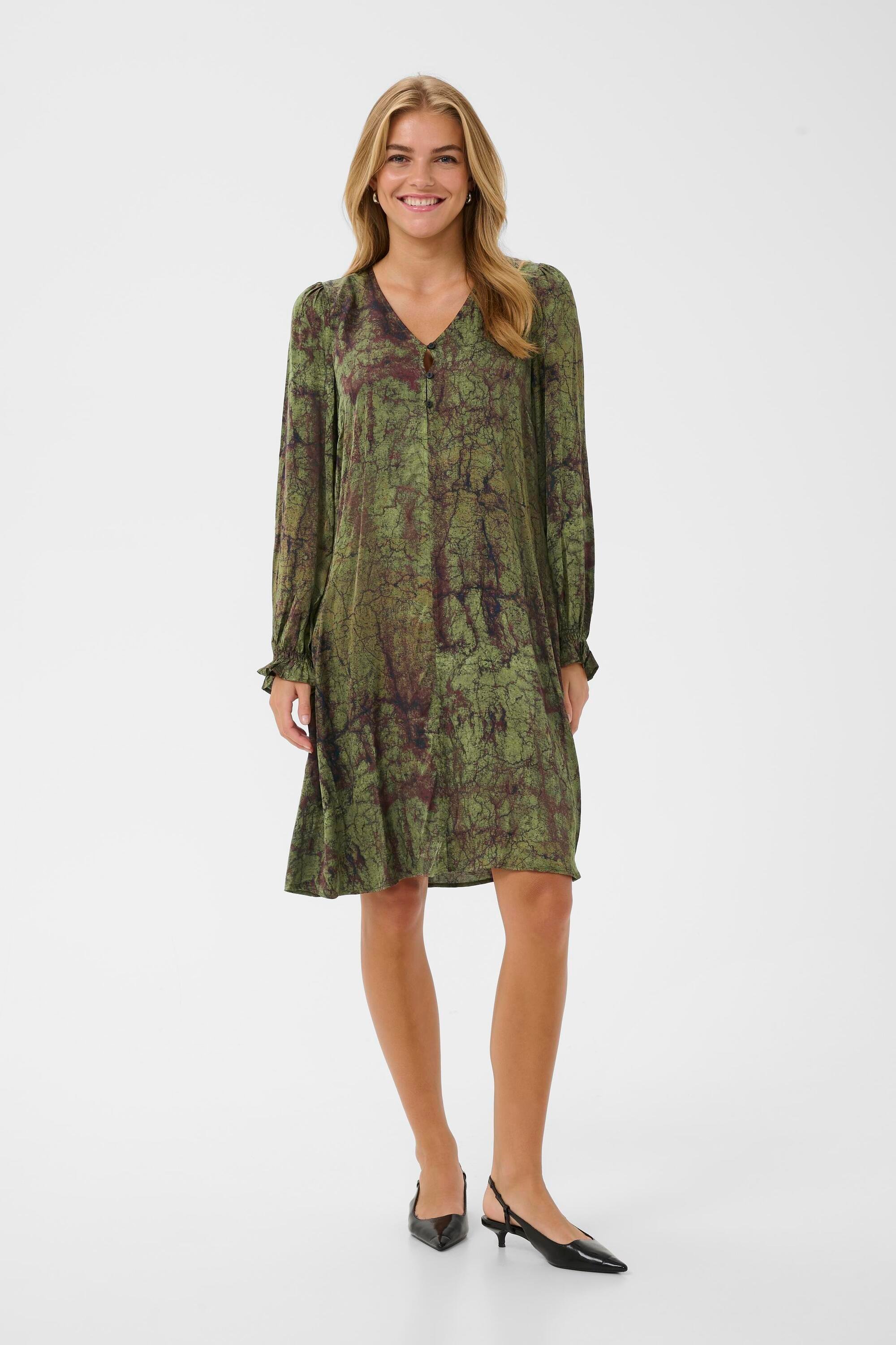 Kleid CUdaisy Kleid Relaxed fit