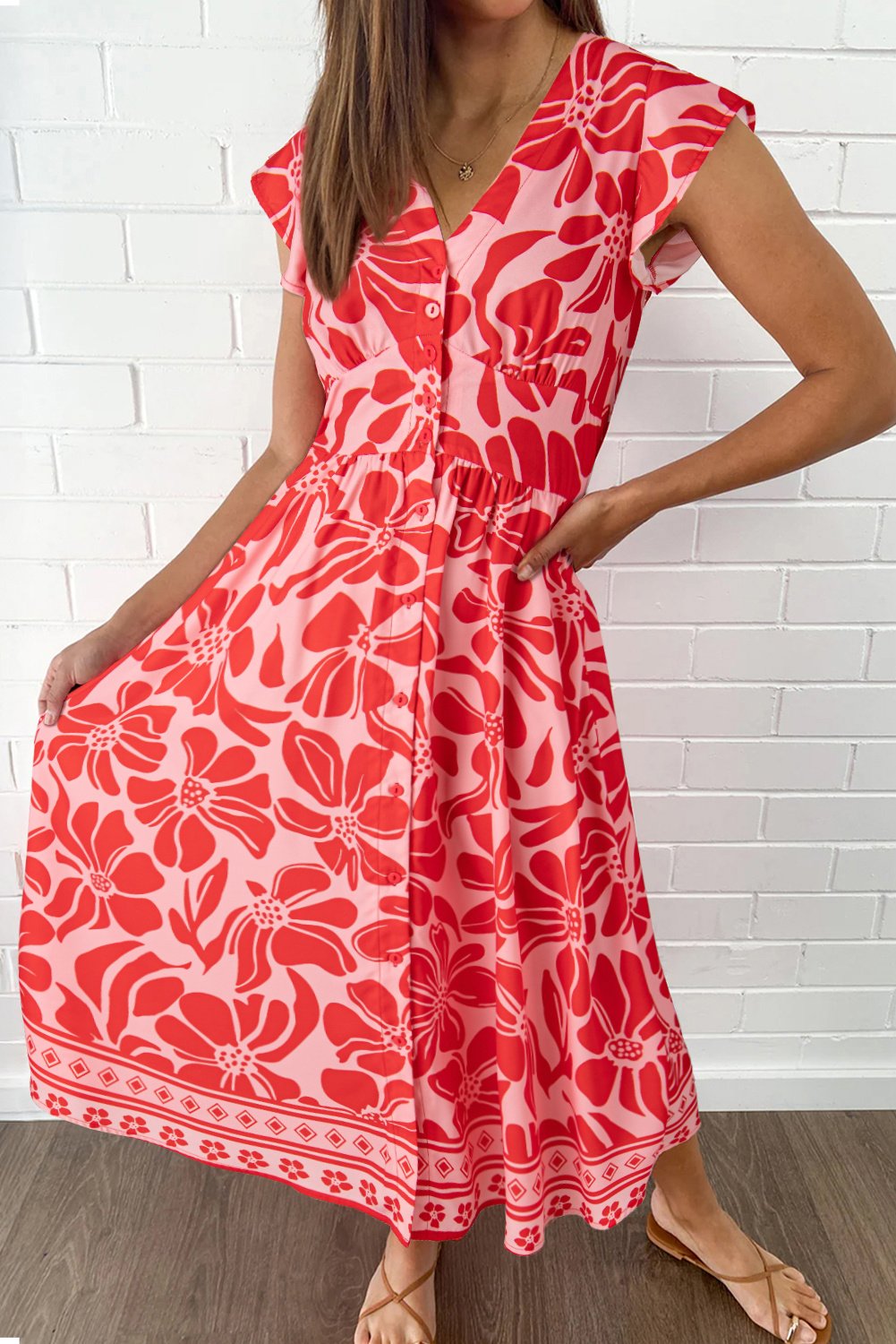 Blumiges Midi-Kleid mit Knopfleiste