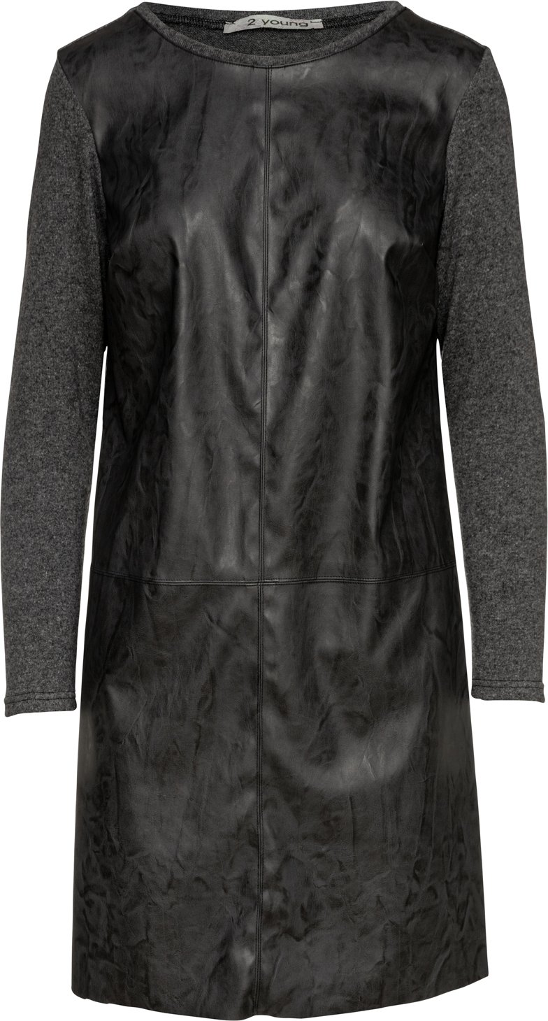 Dunkelgraues Strickkleid mit Kunstlederdetails