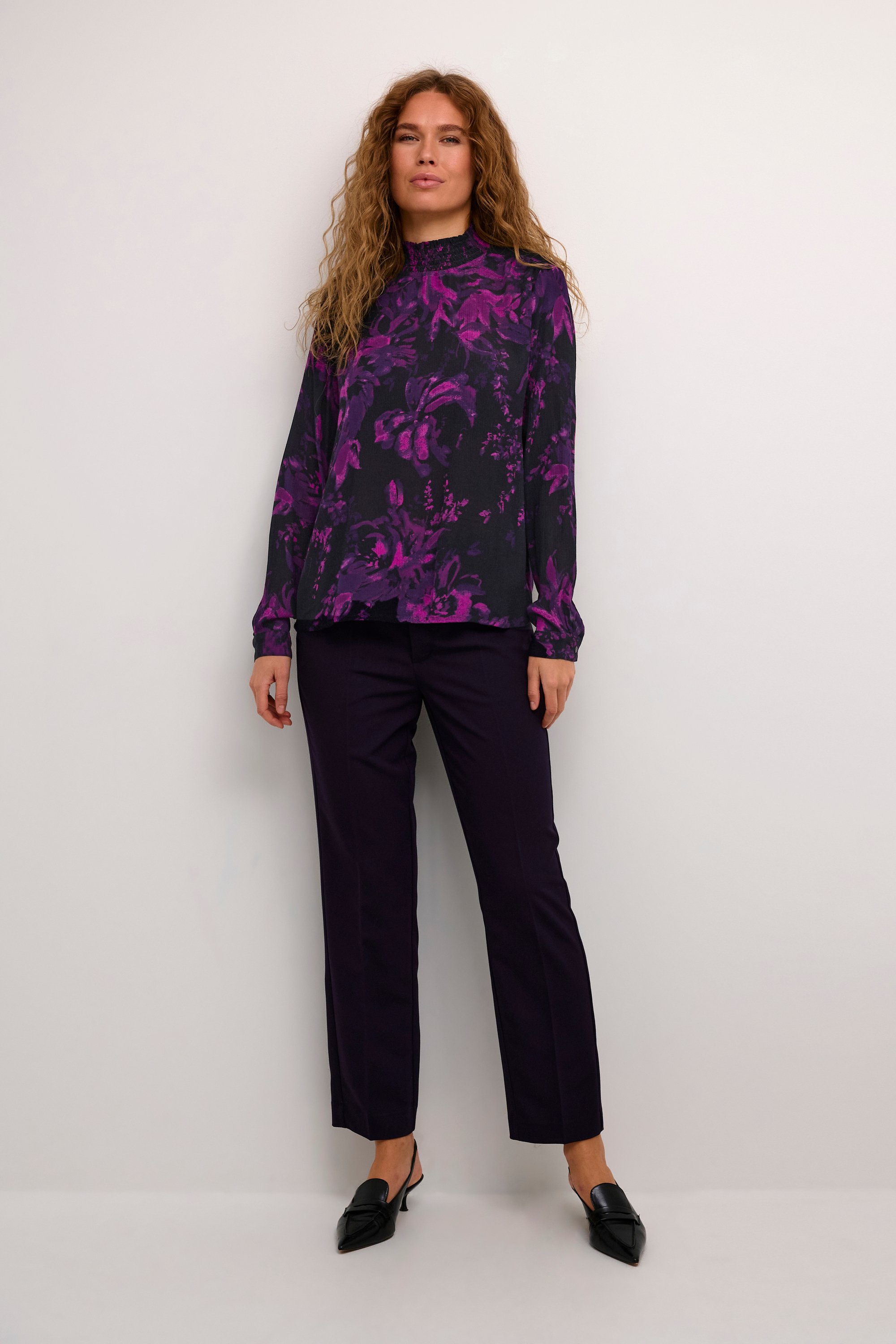 Langarm-Bluse Regular fit Black/Purple Painted Flower floral