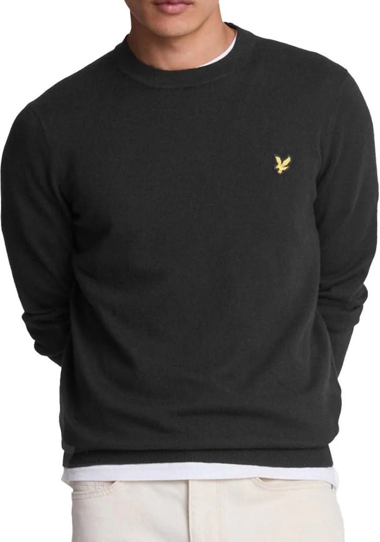 Tiefschwarzer Pullover mit Rundhalsausschnitt von Lyle & Scott