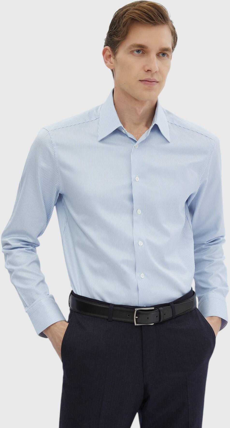 Gestreiftes, gewebtes, klassisches Hemd aus 100 % Baumwolle mit regulärer Passform