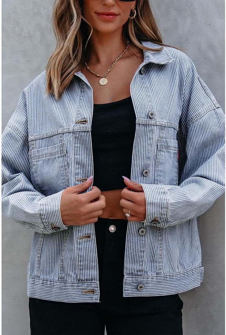 Thumbnail - Himmelblau gestreifte gewaschene Oversize-Denimjacke mit Taschen