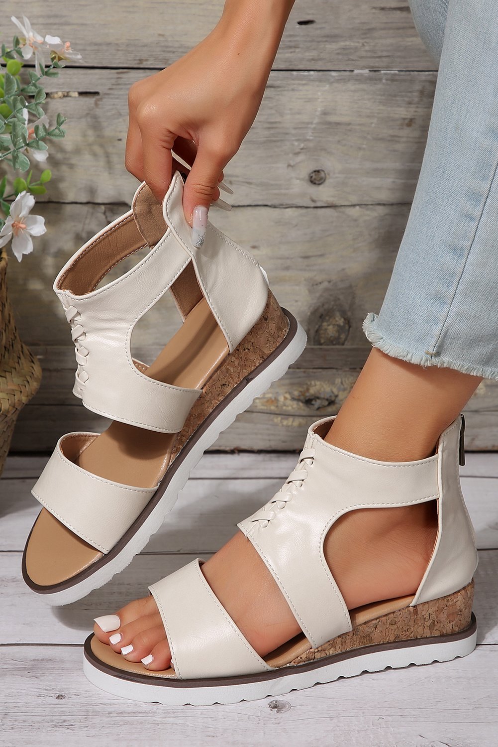 Offene Zehen Wedge Sandalen mit geflochtenem Knöchelriemen