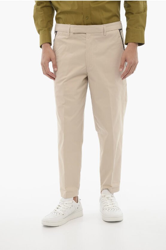 Regular Fit Slim Fit Hose mit Gürtelschlaufen in Beige