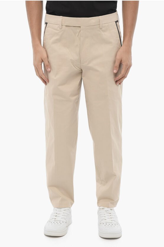 Regular Fit Slim Fit Hose mit Gürtelschlaufen in Beige