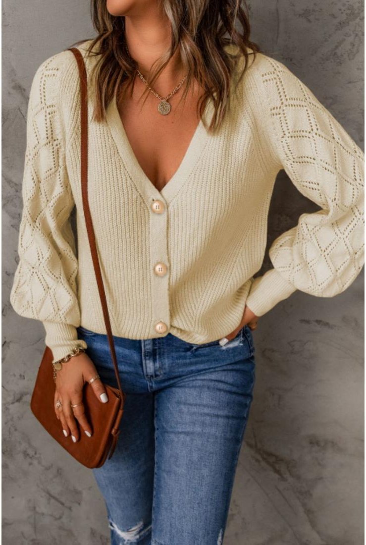 Damen Strickjacke mit V-Ausschnitt und Knopfleiste aus Lochmuster