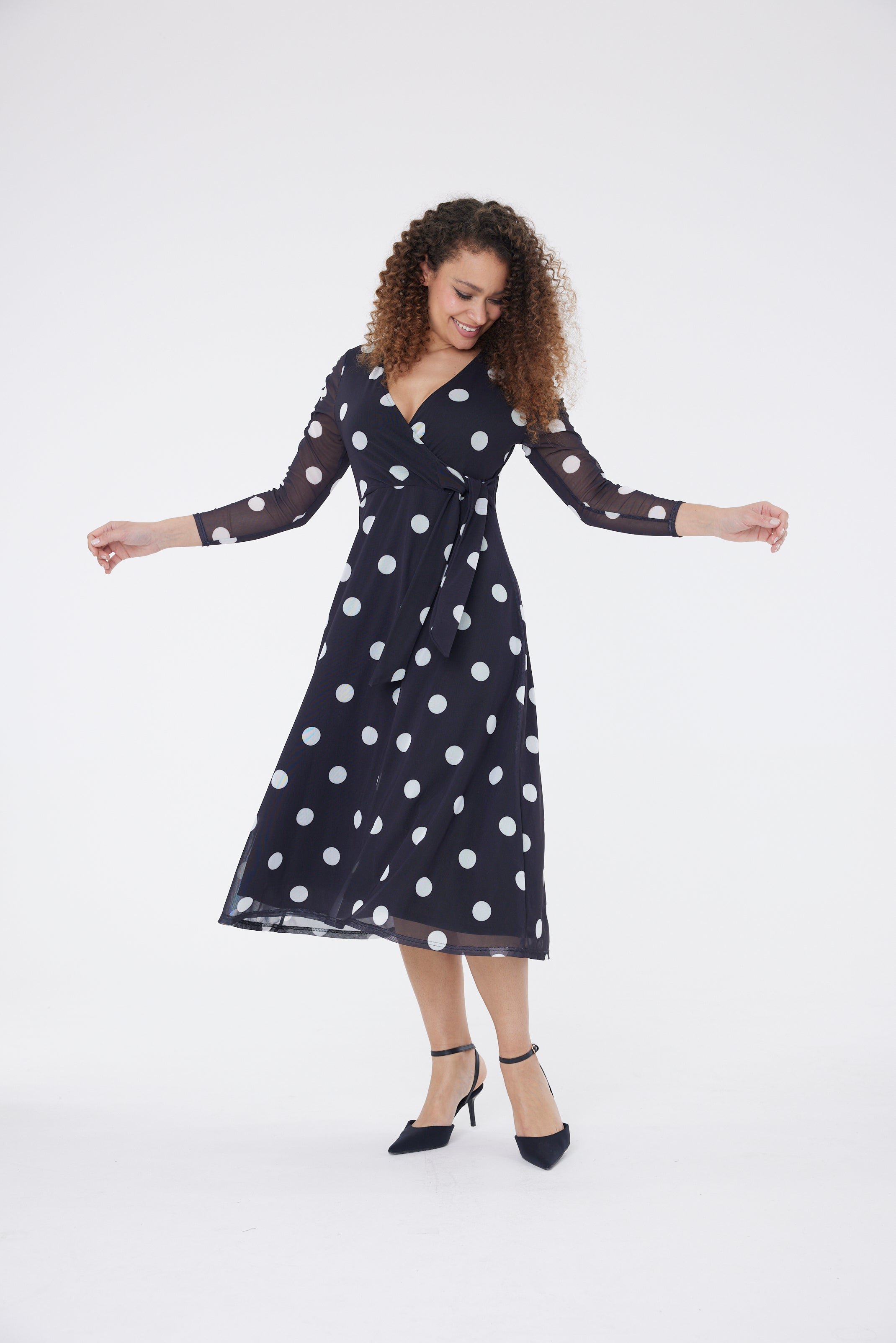 Rebecca gepunktetes Kleid