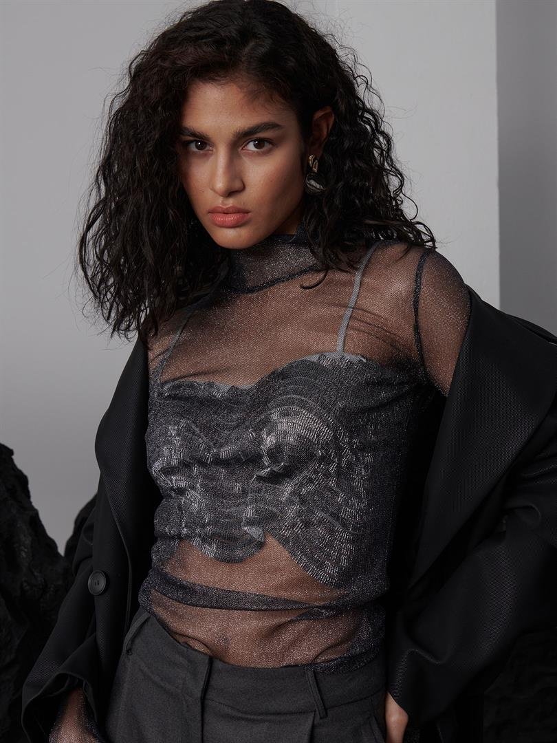 Rollkragen-Langarmbluse aus glitzerndem Tüll