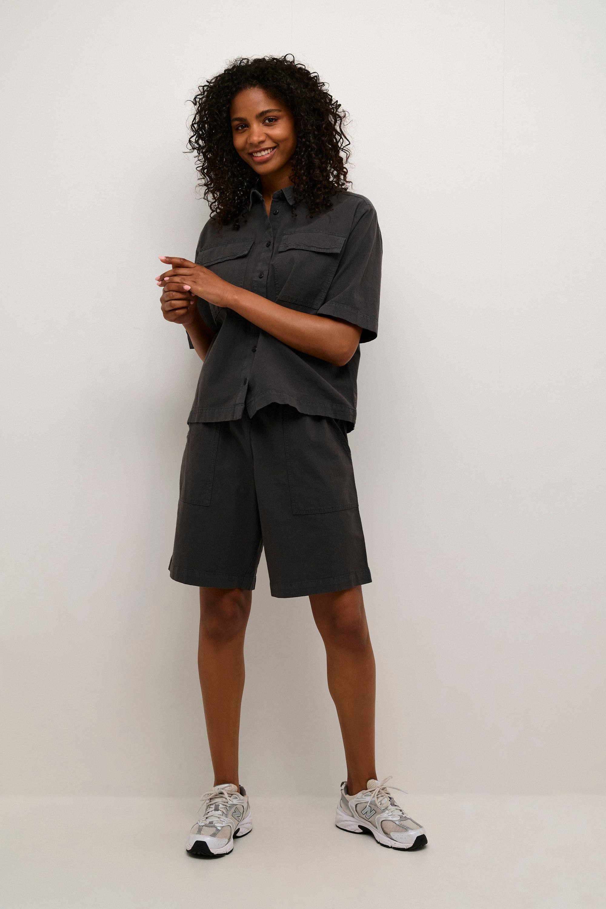 Kurzarmhemd Loose fit Black Oyster