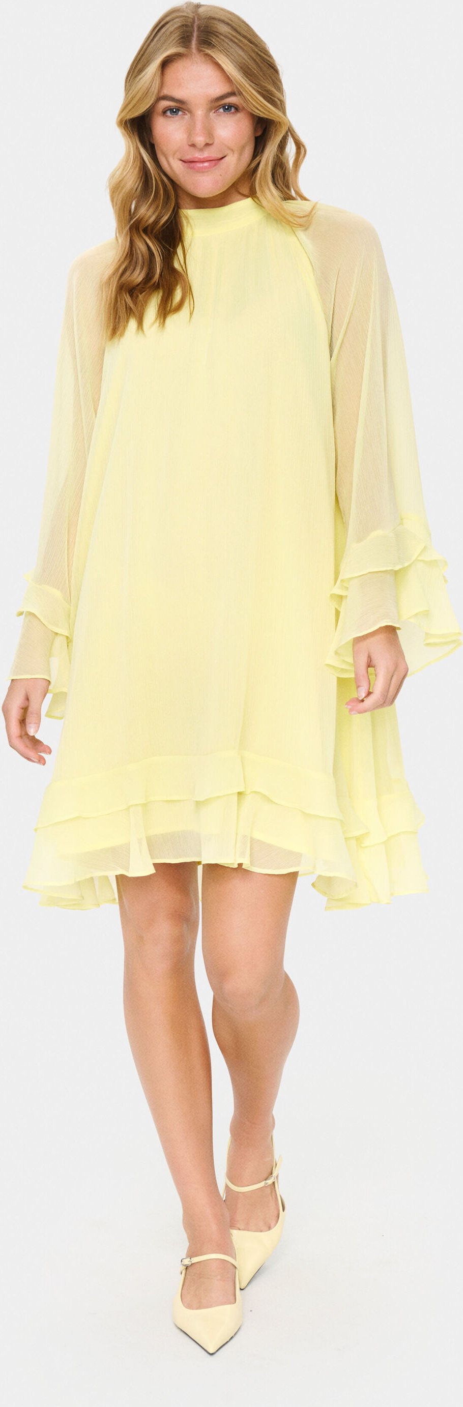 Kleid LabelleSZ Lockere Passform yellow