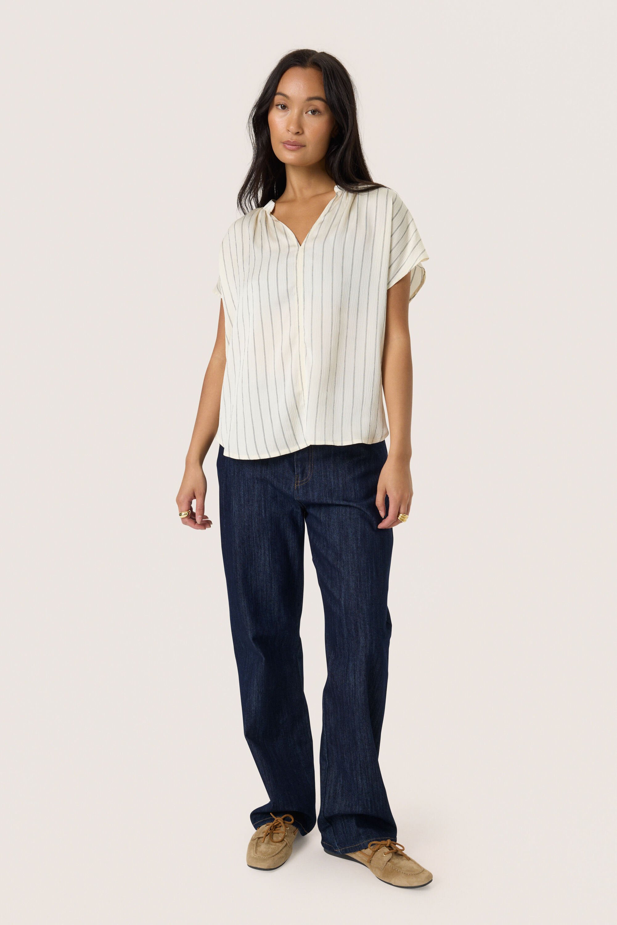 Kurzarm-Bluse SLIoana Classic fit beige