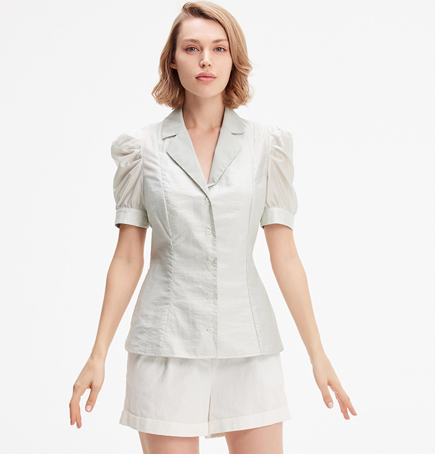 Kurzärmelige Organzabluse