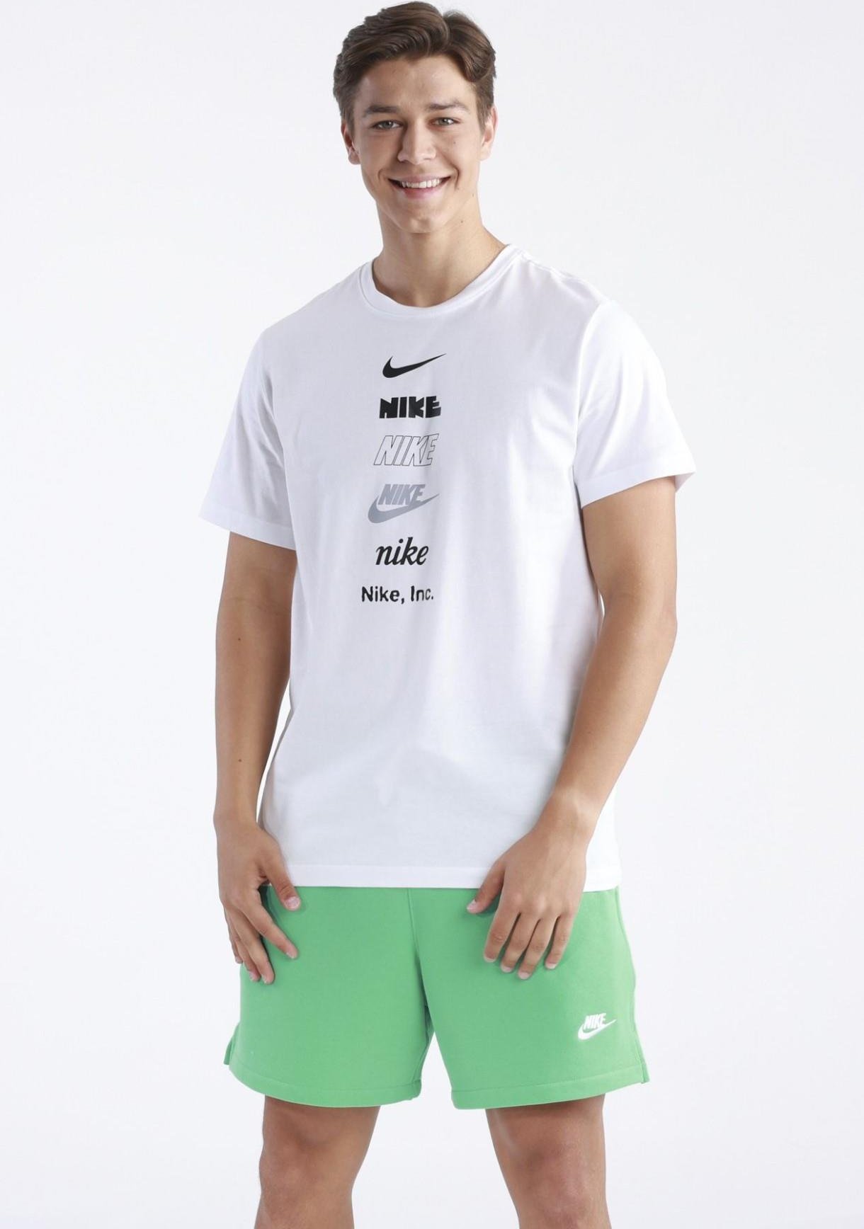 Thumbnail - Nike Stack Logo Herren-T-Shirt in Weiß