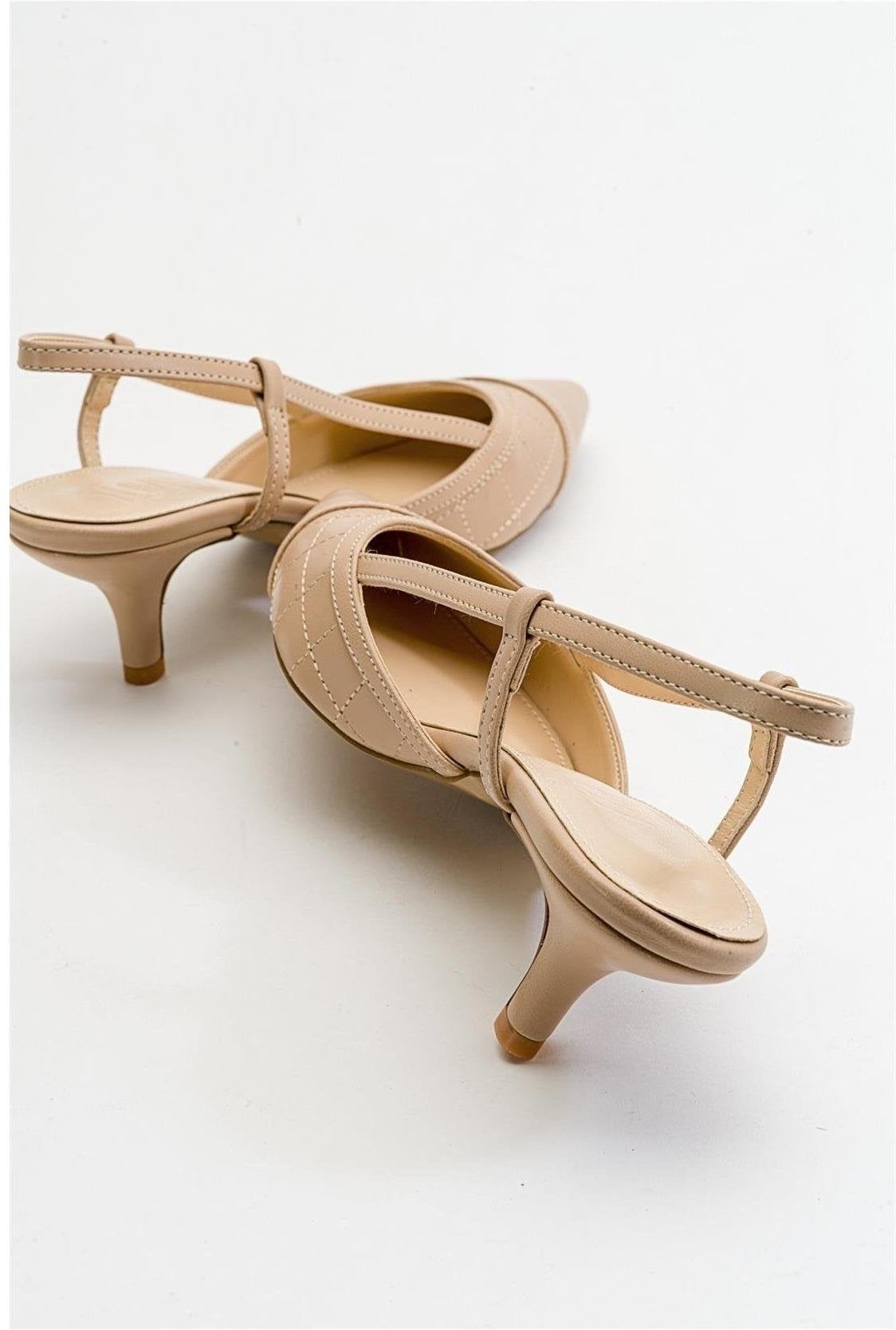 Goodge Slingback Spitzer Zehenbereich Pumps