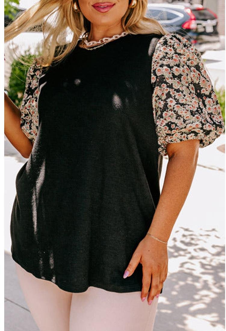 Thumbnail - Azura Exchange Schwarze Gänseblümchen Druck Kurz Puffärmel Plus-Size Tunika Top