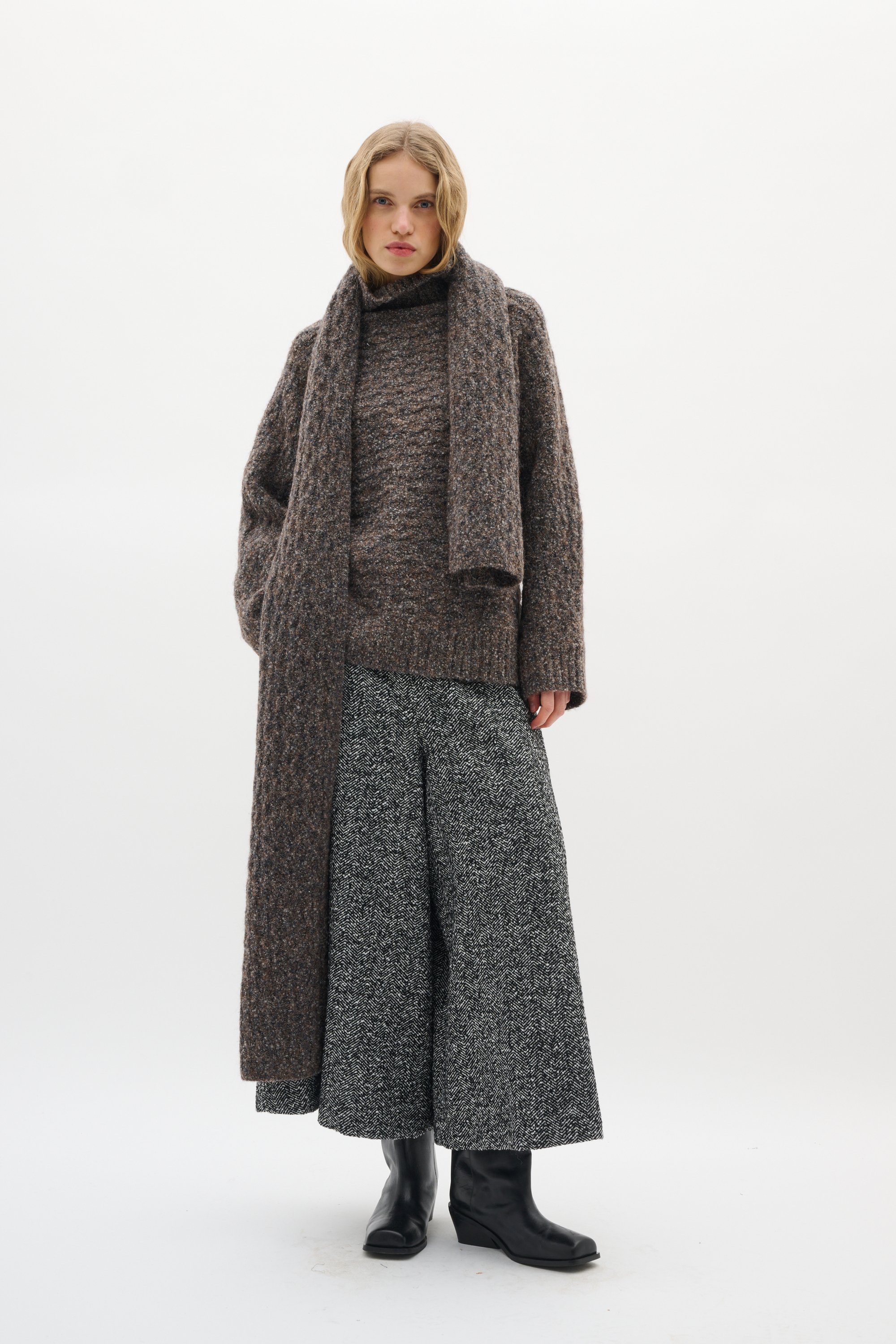 Rock BryannyIW Rock A-shape