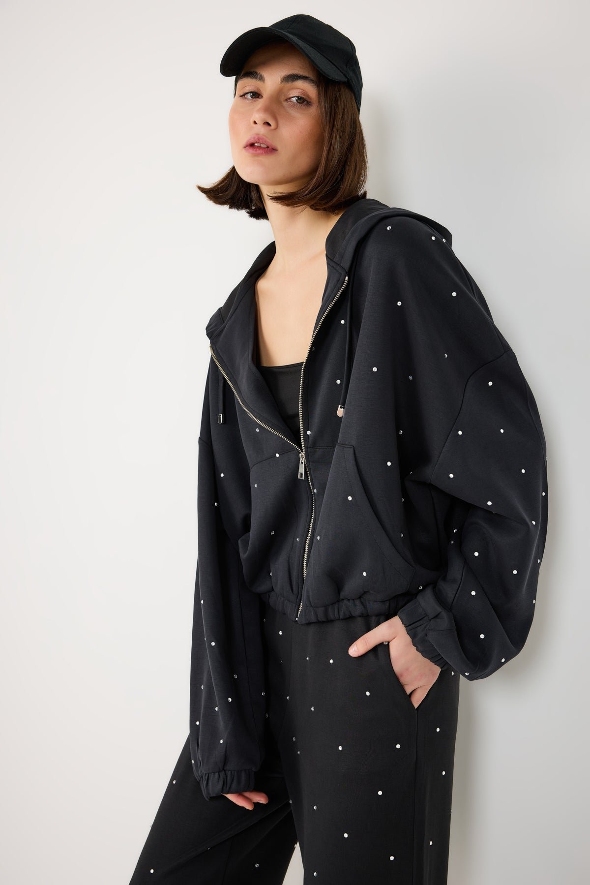 Sweatjacke aus Baumwolle mit Steindruck und Kapuze