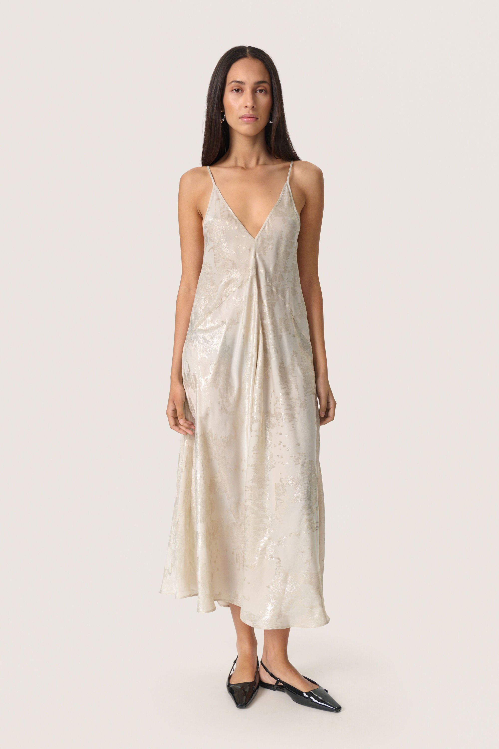 Kleid SLKitty Kleid Lockere Passform