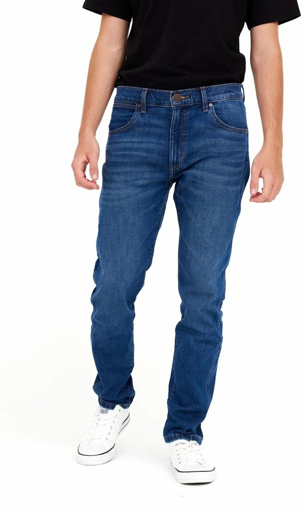 GB - Wrangler - LARSTON BEGEHRUNG