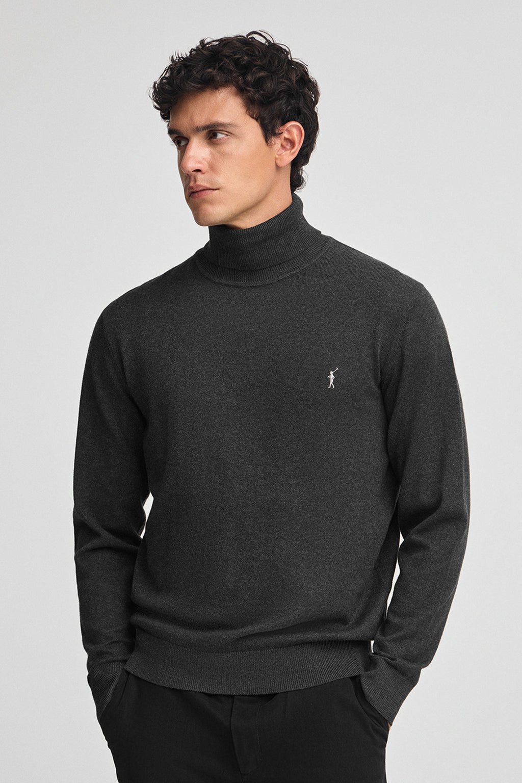 Rollkragenpullover dunkelgrau meliert aus Wollgemisch mit gesticktem Rigby Go-Logo