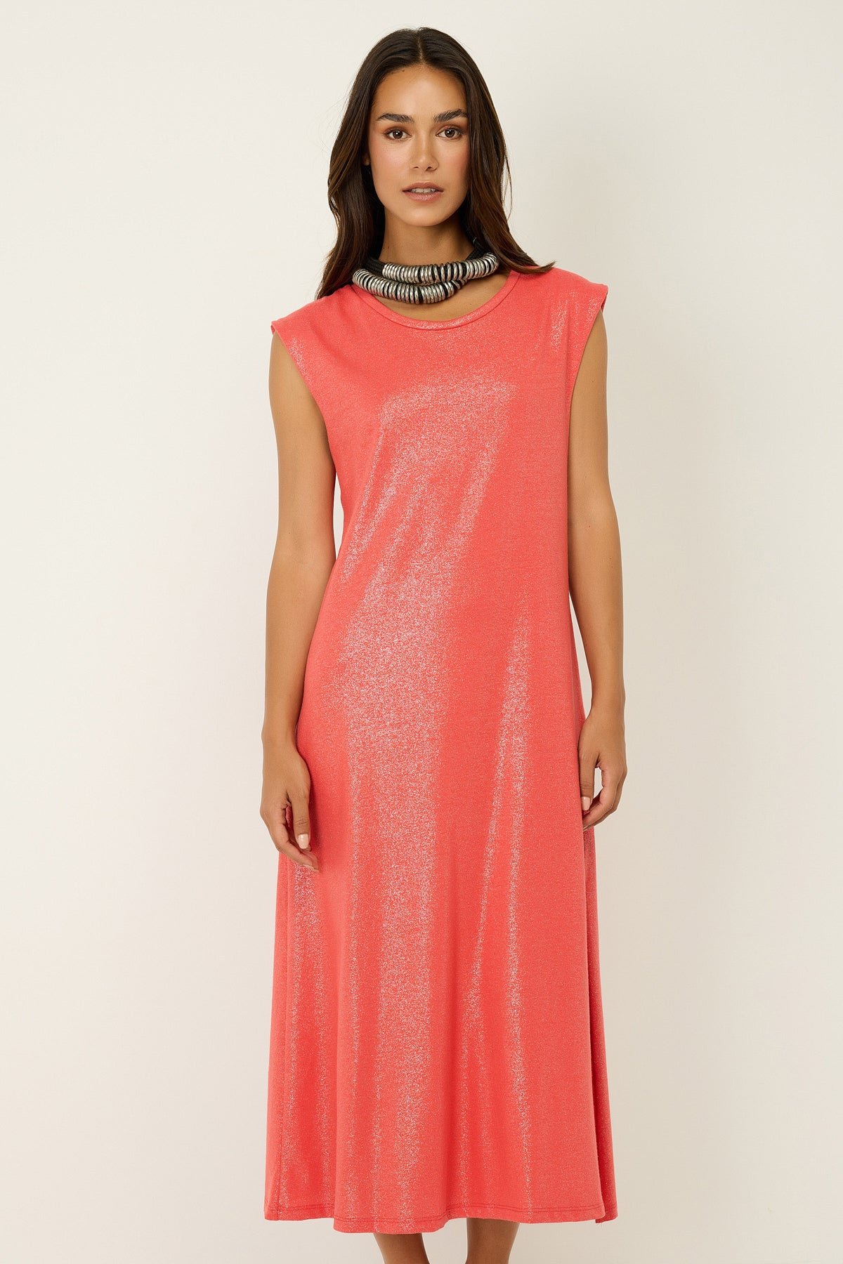 Midikleid aus glitzerndem Stoff