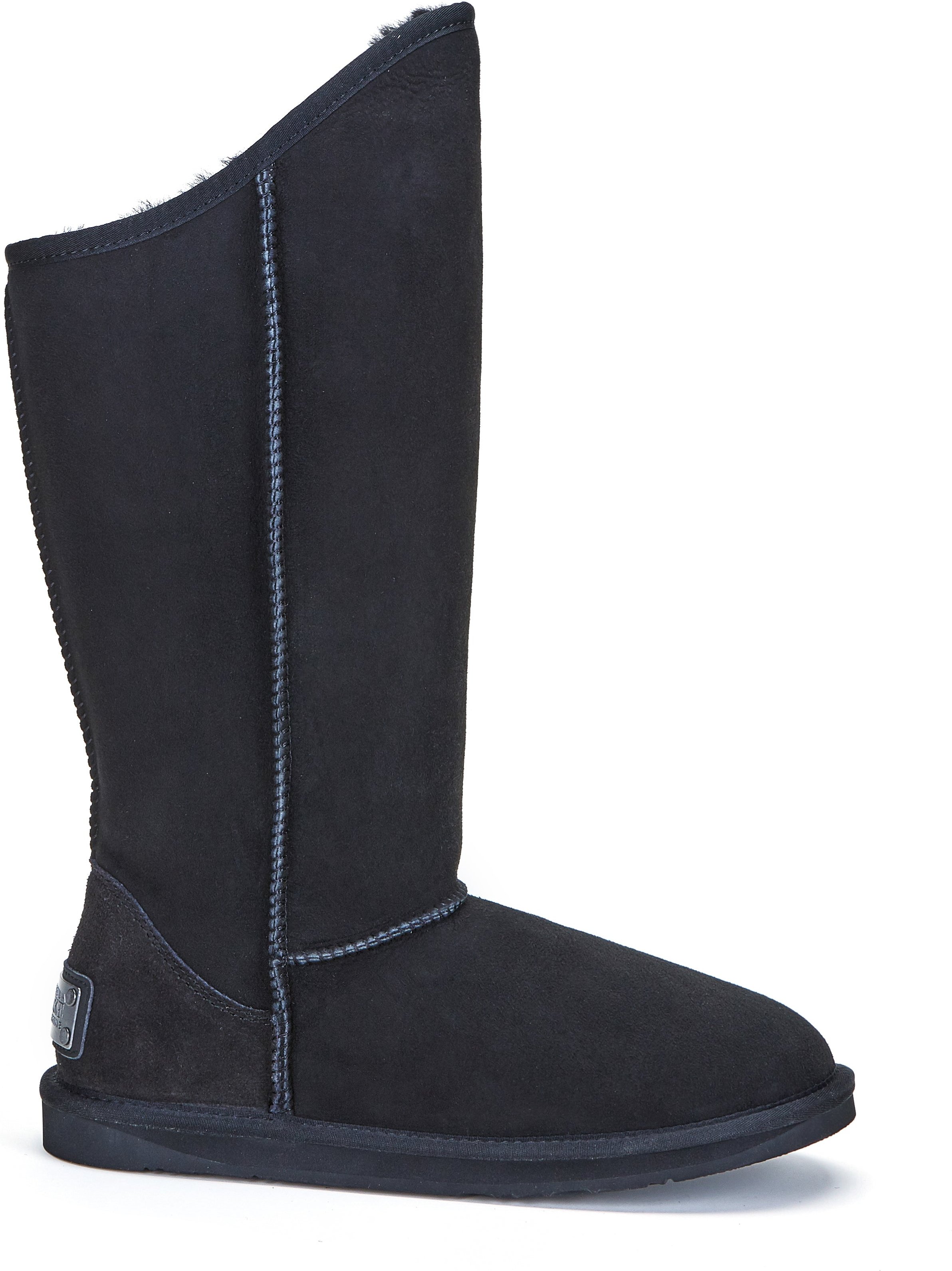 Gemütliche hohe schwarze Stiefel