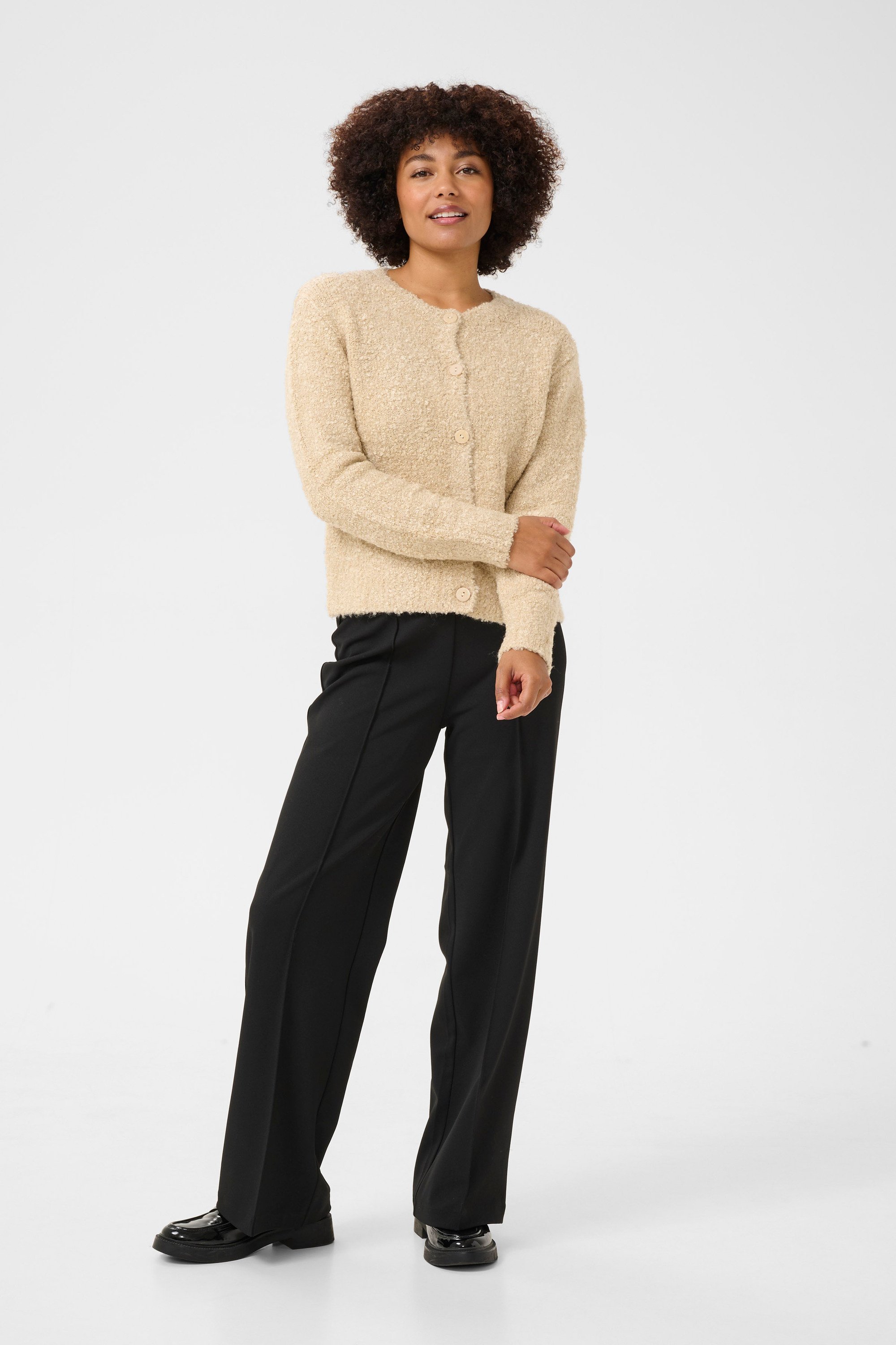 Strickjacke Gerade Passform cream