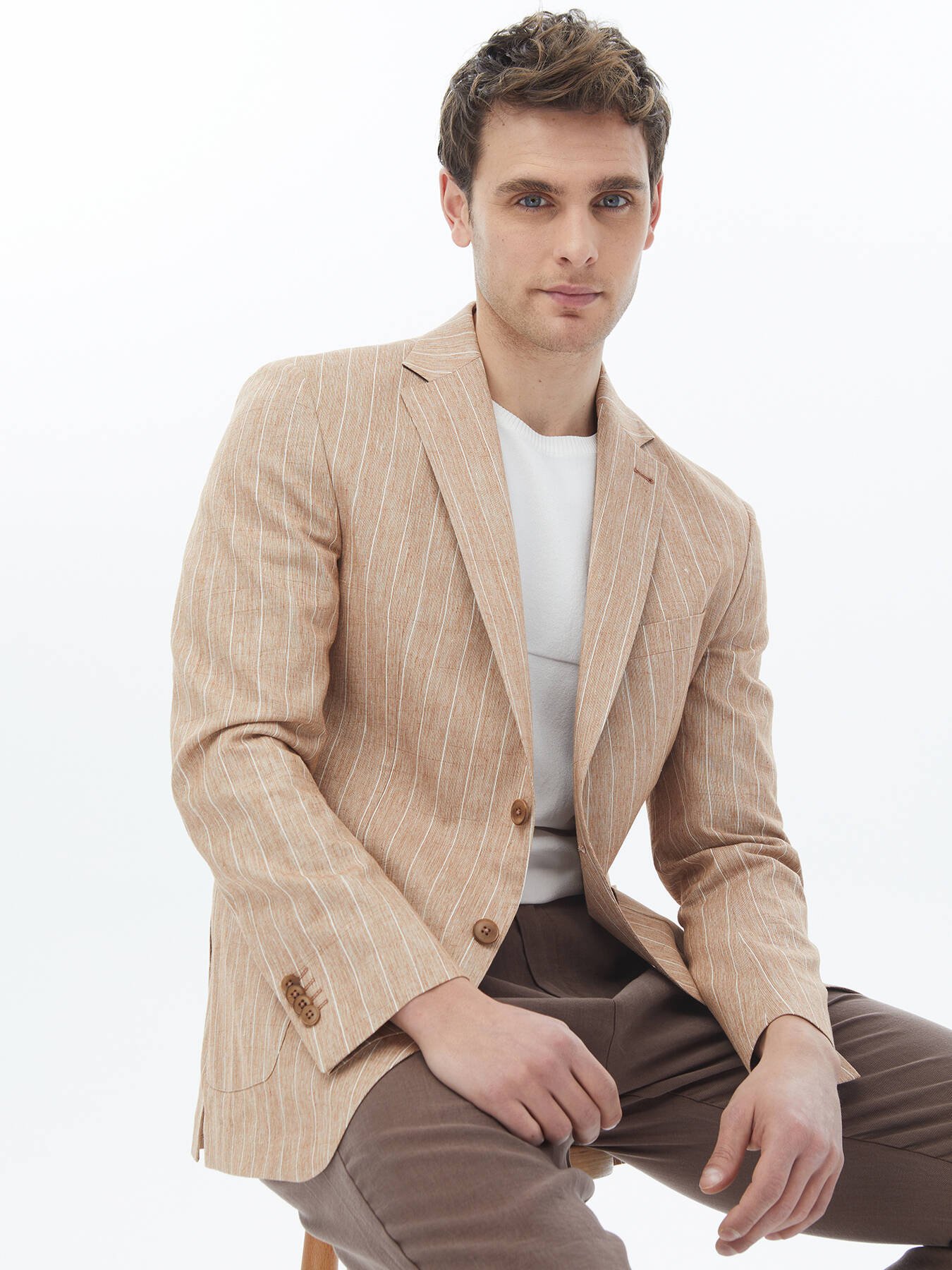 Gestreifte Jacke aus Baumwollmischung in moderner Passform