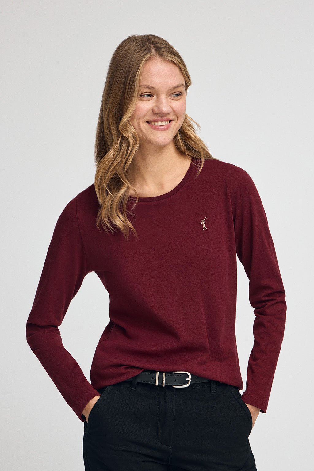 T-Shirt granatrot mit langen Ärmeln, Rundhalsausschnitt und gesticktem Rigby Go-Logo