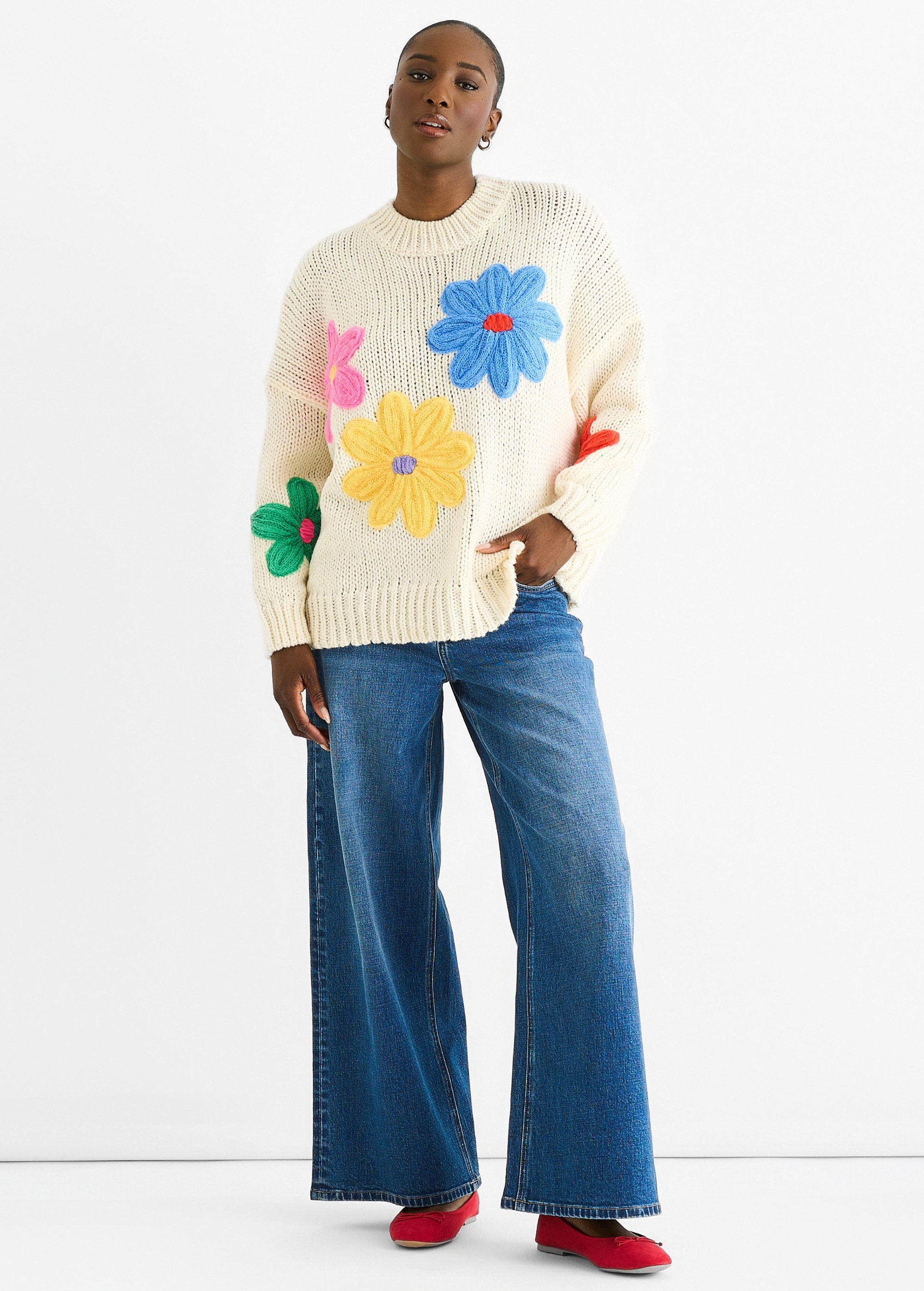 Thumbnail - Cremfarbener floraler Häkel-Chunky-Strick Oversized-Pullover
