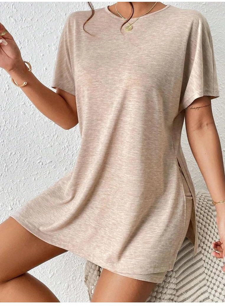 Thumbnail - Damen Oversized-Top mit Rundhalsausschnitt und kurzen Ärmeln sowie Shorts mit Schlitz