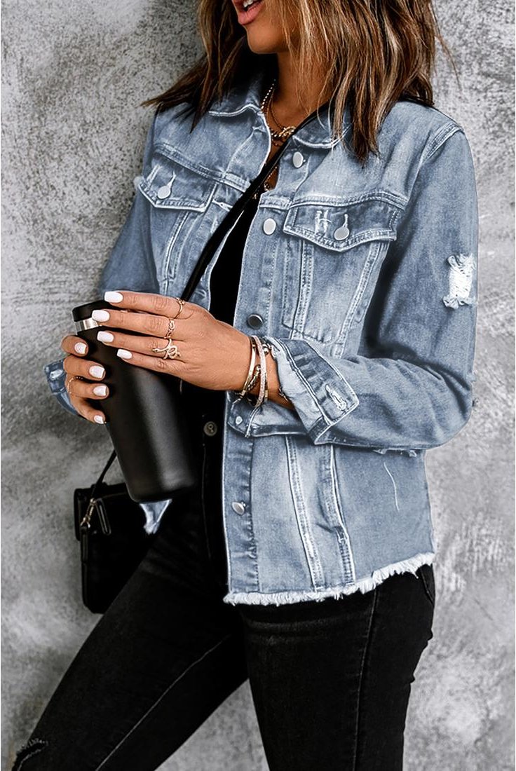Azura Exchange Damen Jeansjacke im Used-Look mit rohem Saum und Revers in Himmelblau